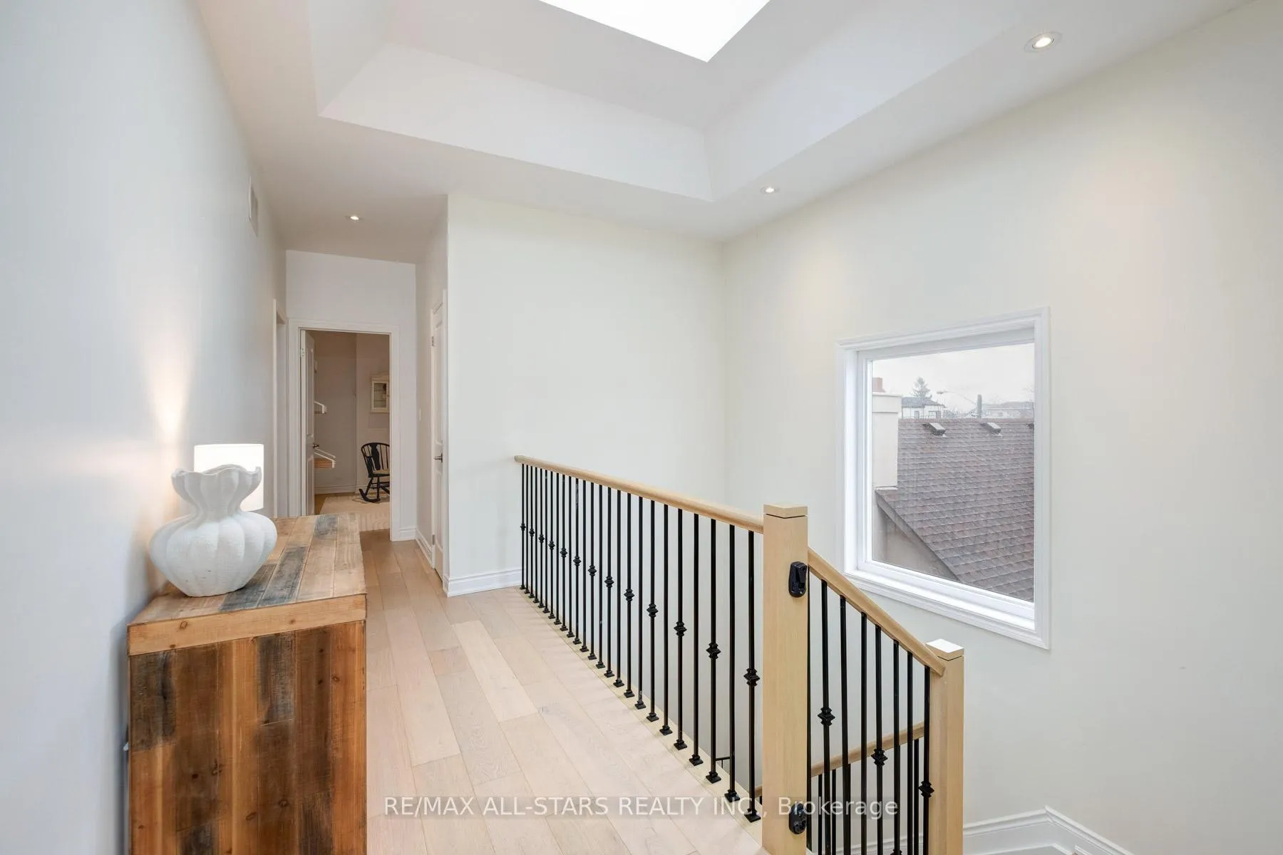 Photo 44 of 51 Elder Avenue, Etobicoke, Long Branch — HOMEH