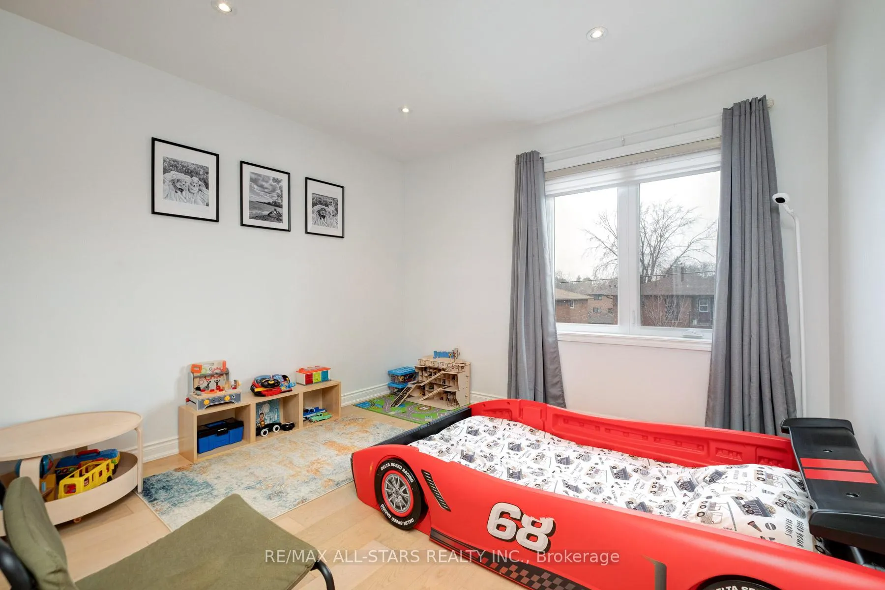 Photo 45 of 51 Elder Avenue, Etobicoke, Long Branch — HOMEH