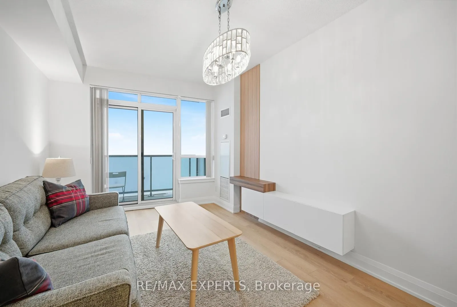 Photo 1 of Unit 2433, 7161 Yonge Street, Markham, Grandview — HOMEH
