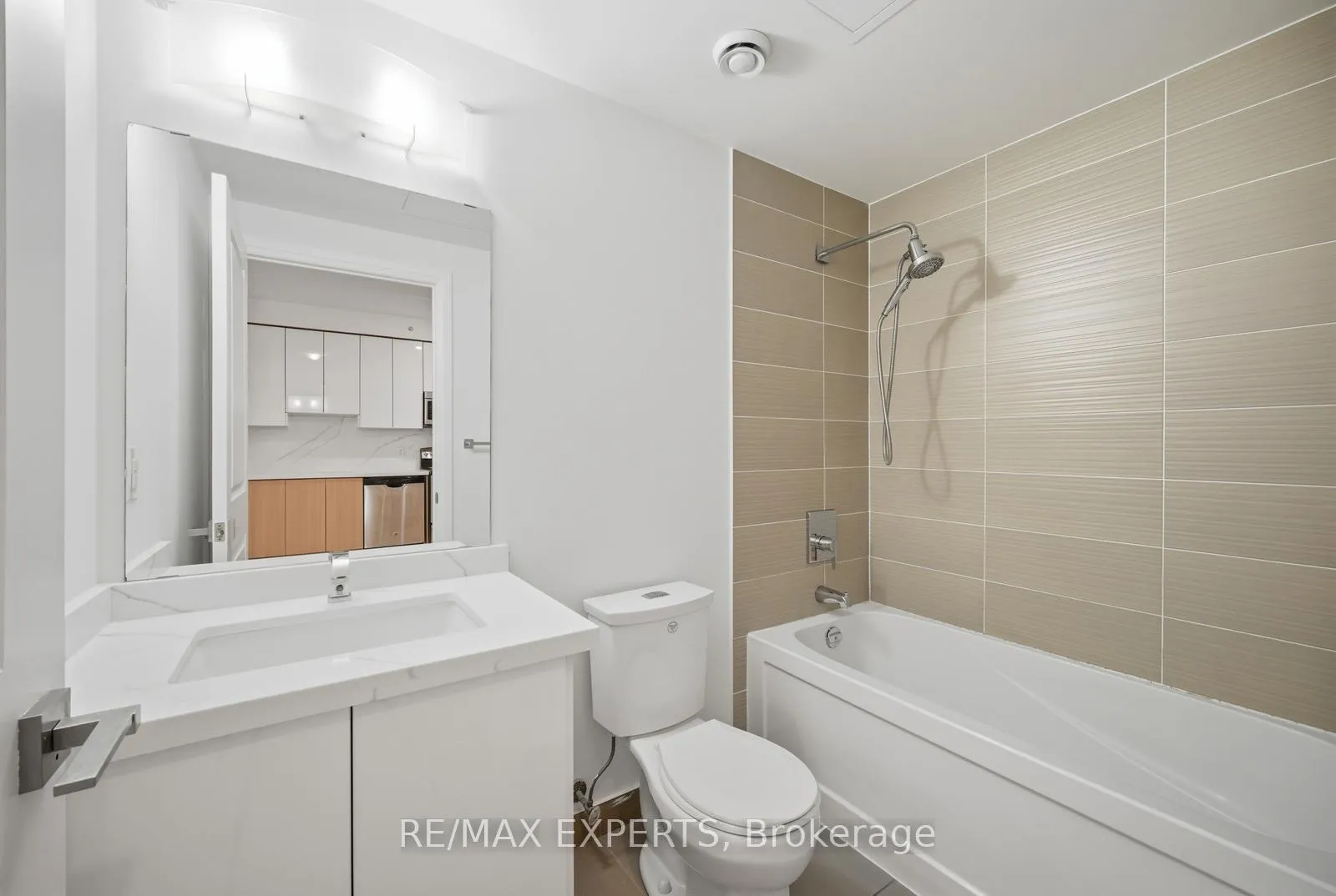 Photo 20 of Unit 2433, 7161 Yonge Street, Markham, Grandview — HOMEH