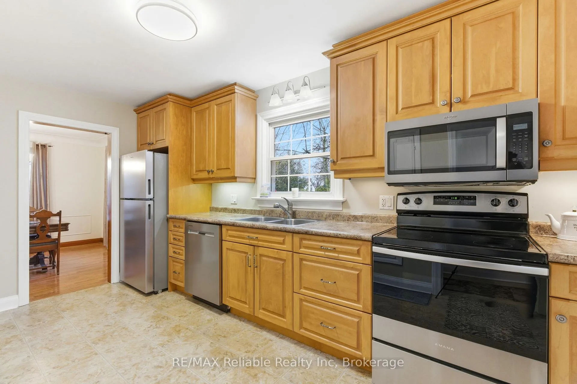 Photo 10 of 45 Whitehead Street, Central Huron, Clinton — HOMEH