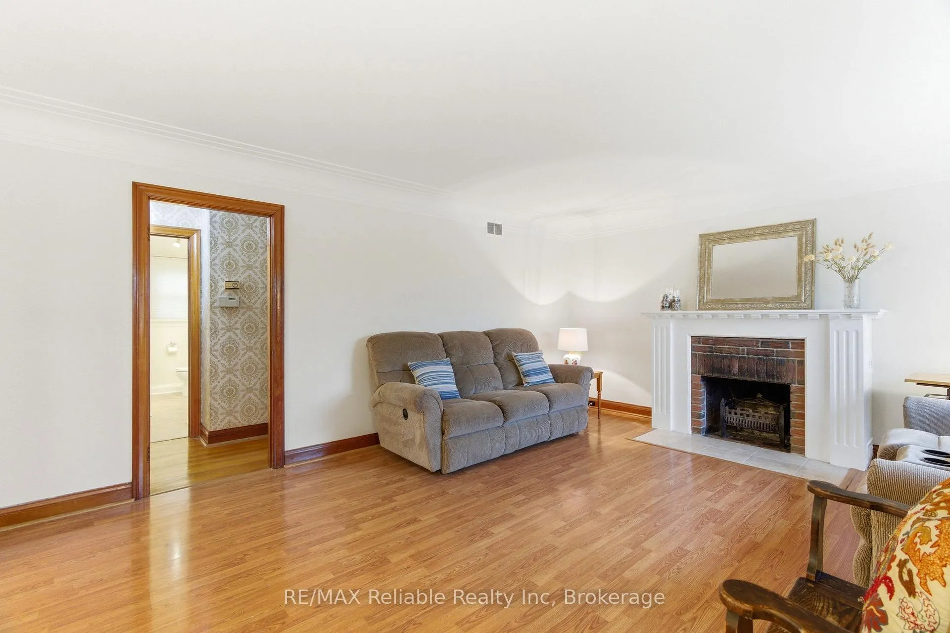 Photo 16 of 45 Whitehead Street, Central Huron, Clinton — HOMEH