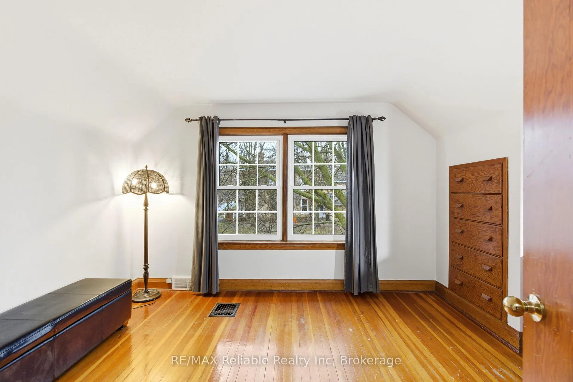 Photo 25 of 45 Whitehead Street, Central Huron, Clinton — HOMEH