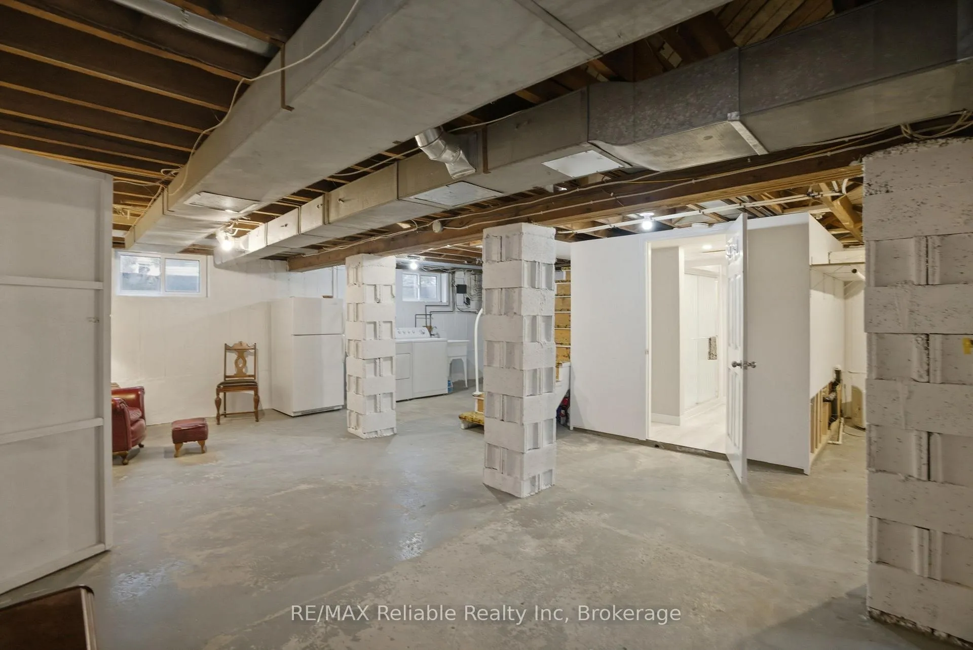 Photo 33 of 45 Whitehead Street, Central Huron, Clinton — HOMEH