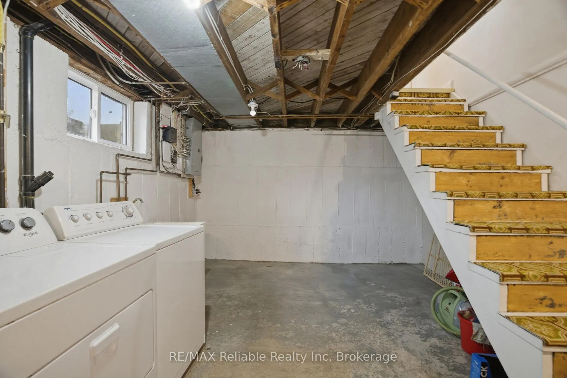 Photo 35 of 45 Whitehead Street, Central Huron, Clinton — HOMEH