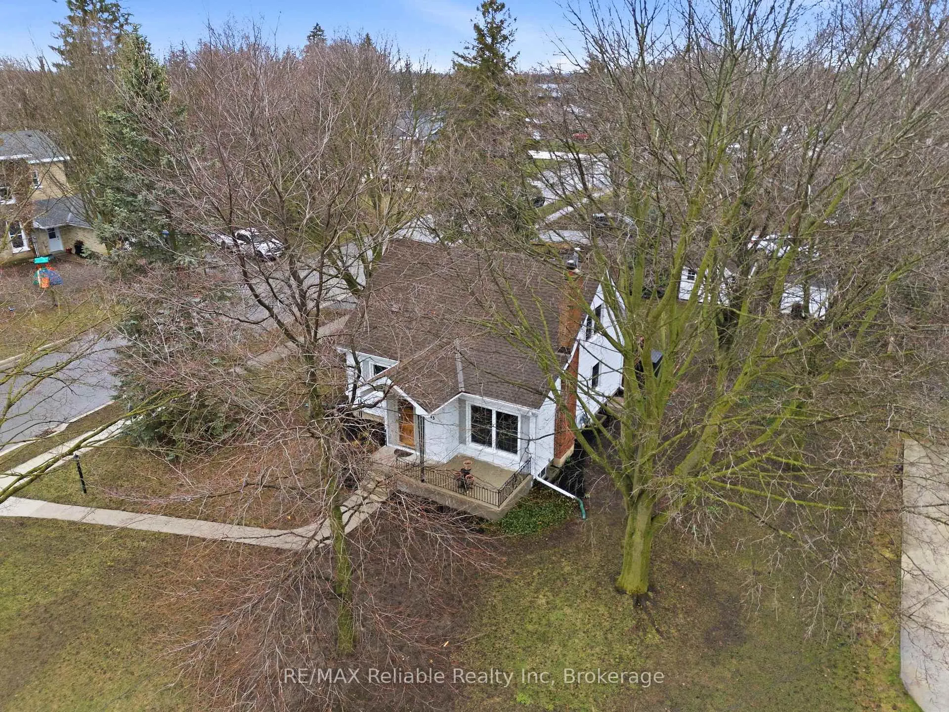 Photo 40 of 45 Whitehead Street, Central Huron, Clinton — HOMEH