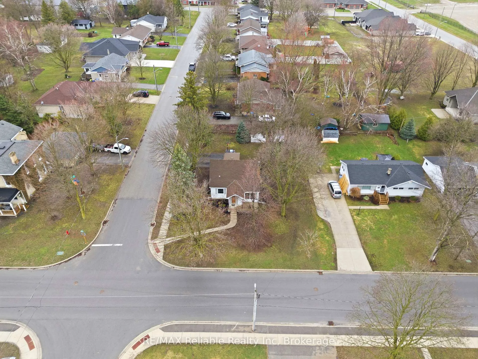 Photo 41 of 45 Whitehead Street, Central Huron, Clinton — HOMEH