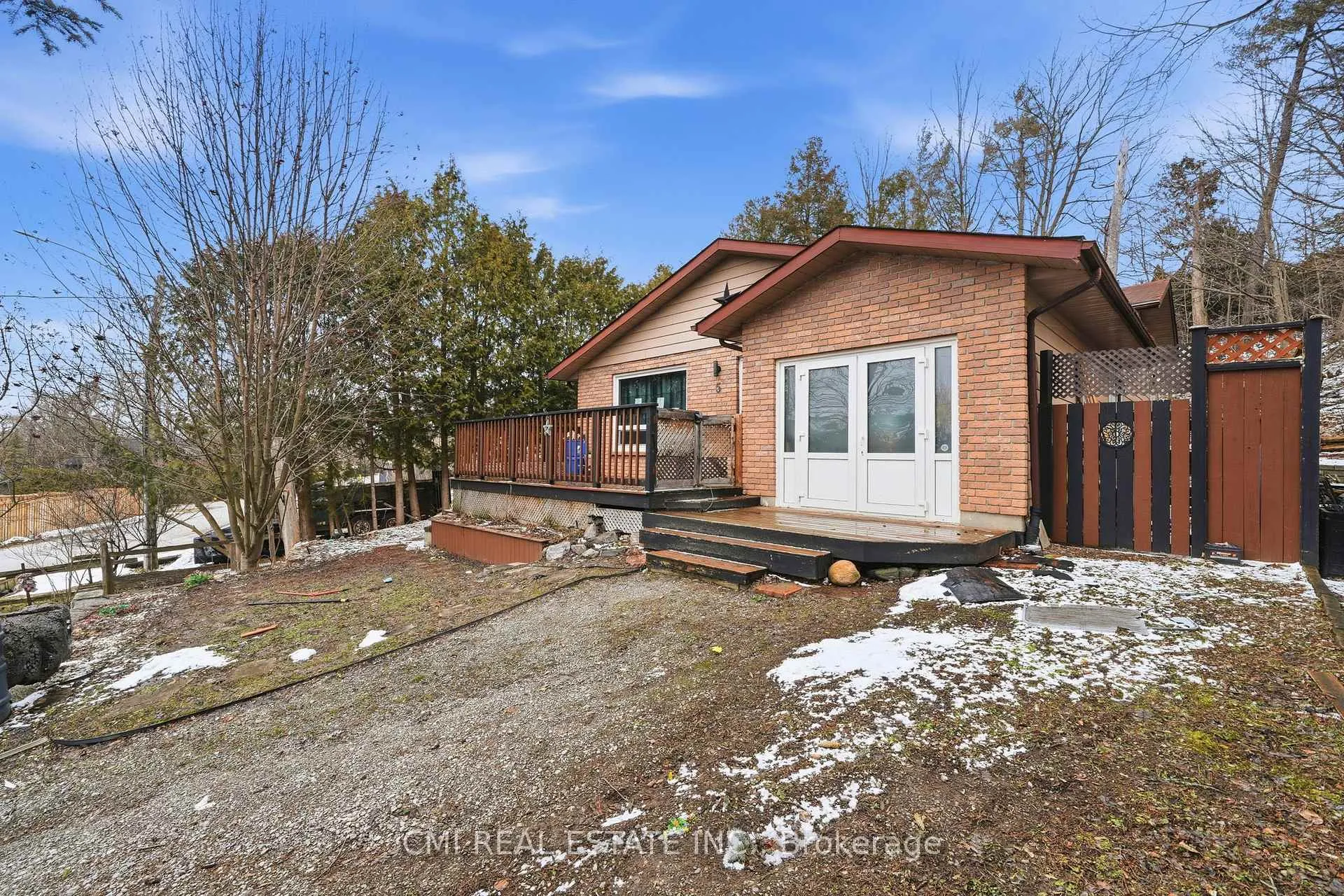 Photo 3 of 5 Pineway Avenue, Georgina, Keswick South — HOMEH