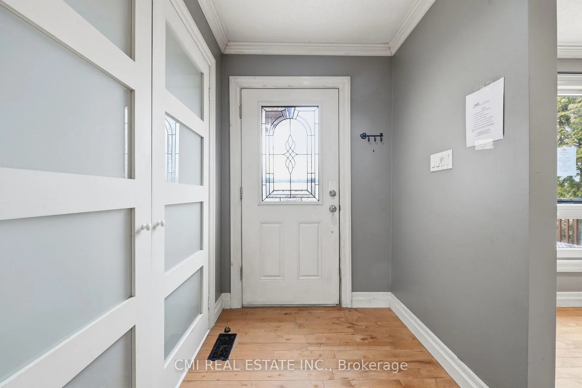 Photo 6 of 5 Pineway Avenue, Georgina, Keswick South — HOMEH
