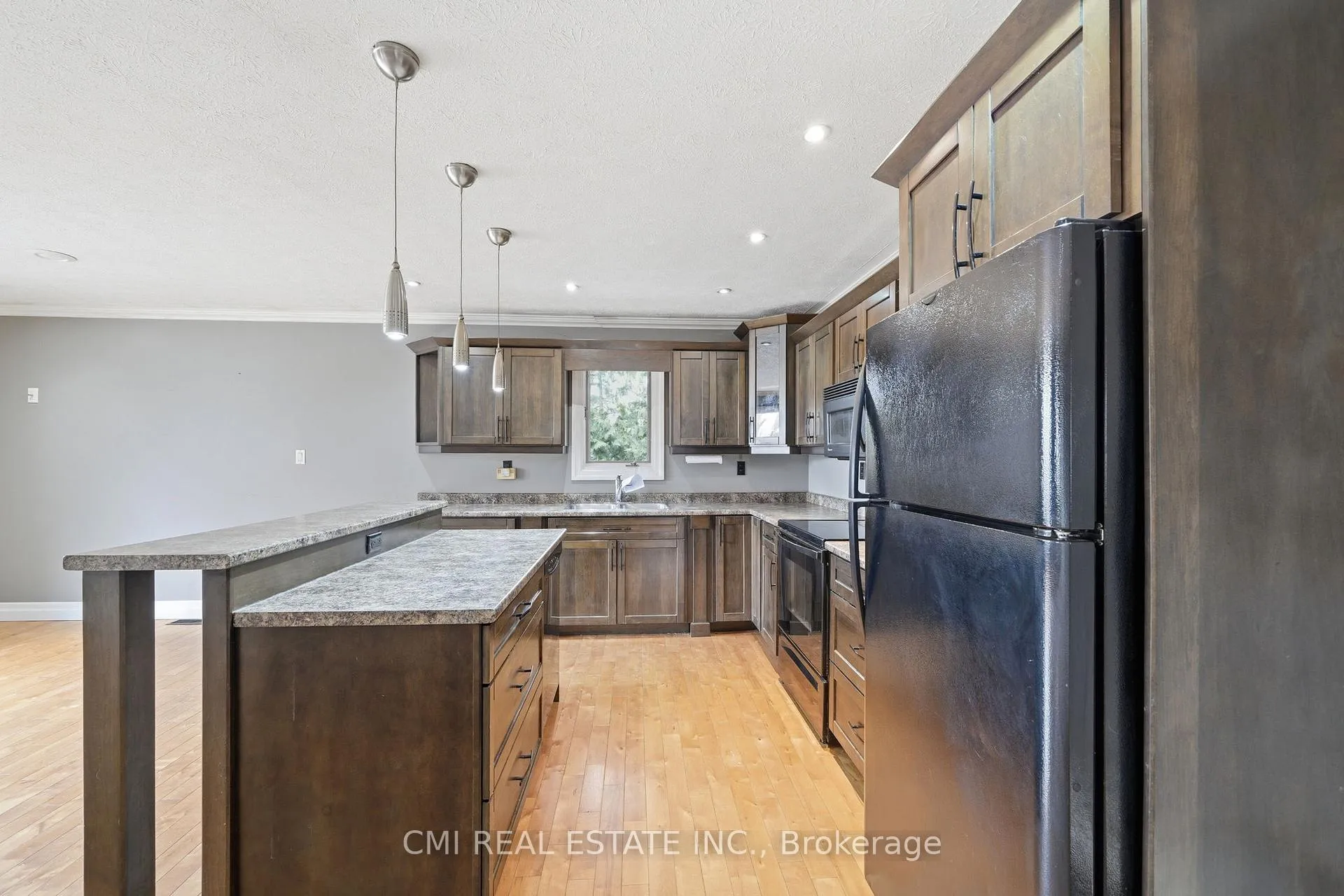Photo 16 of 5 Pineway Avenue, Georgina, Keswick South — HOMEH