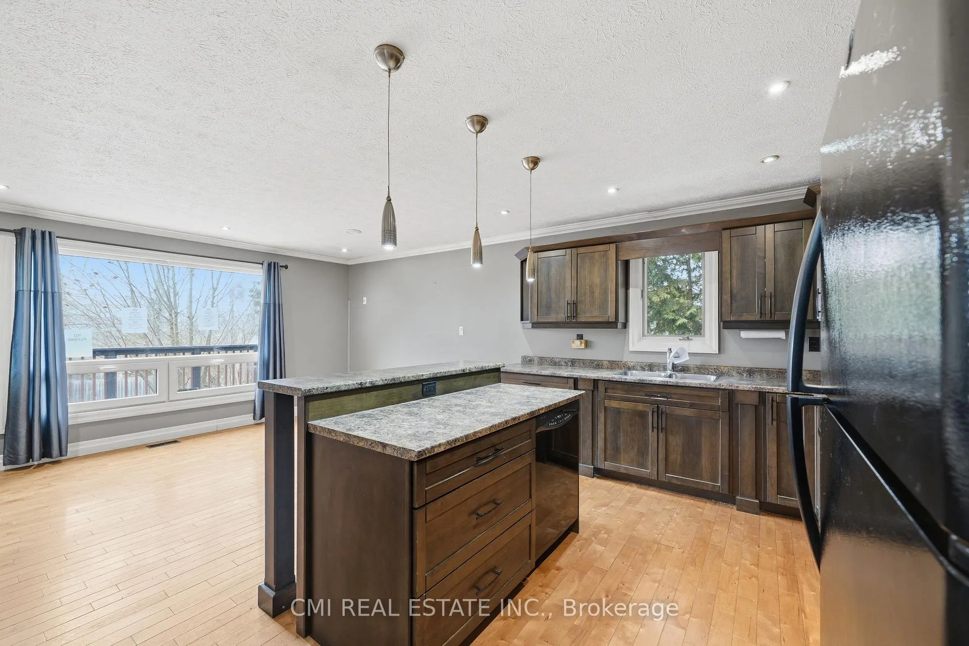 Photo 17 of 5 Pineway Avenue, Georgina, Keswick South — HOMEH