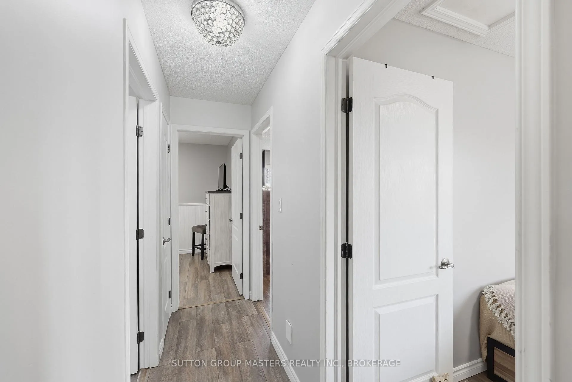 Photo 21 of 811 Lotus Avenue, Kingston, Kingston East (Incl Barret Crt) — HOMEH