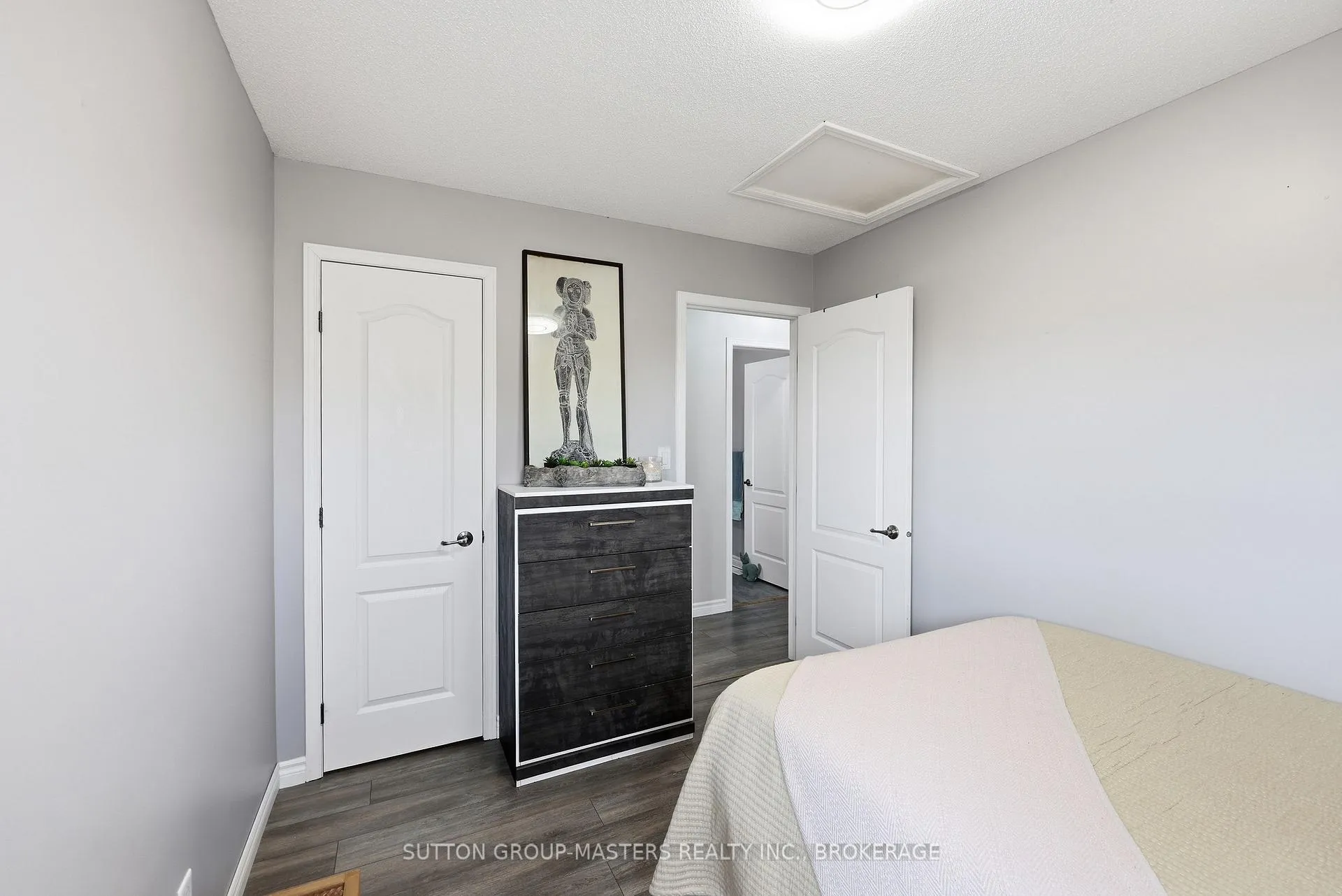 Photo 23 of 811 Lotus Avenue, Kingston, Kingston East (Incl Barret Crt) — HOMEH