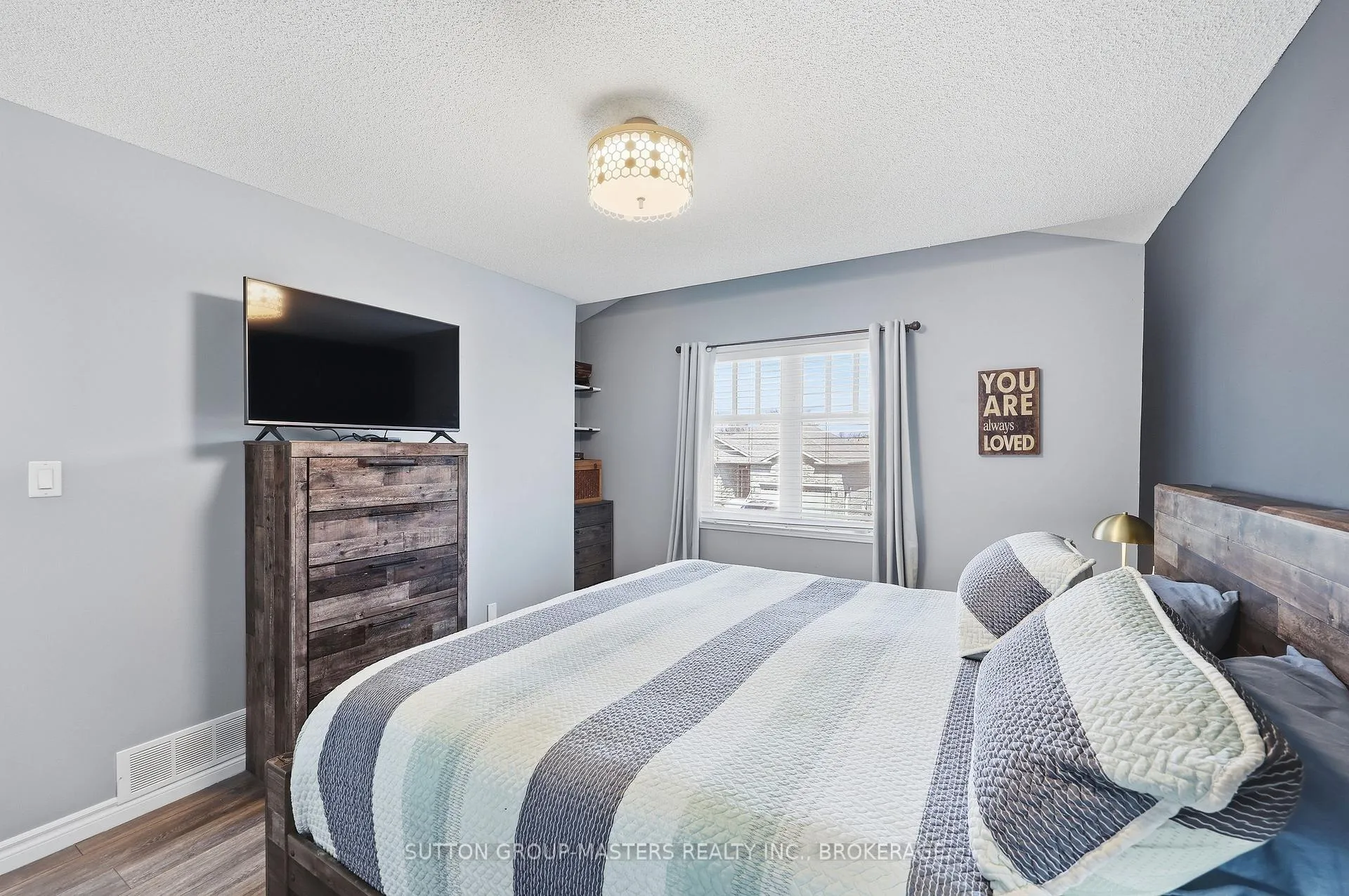 Photo 26 of 811 Lotus Avenue, Kingston, Kingston East (Incl Barret Crt) — HOMEH