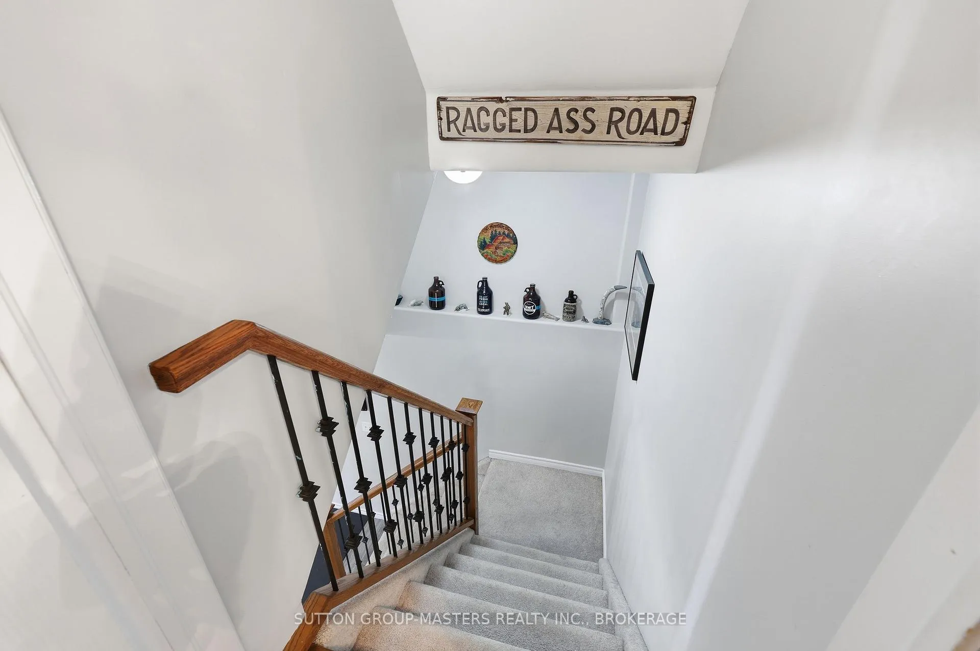 Photo 33 of 811 Lotus Avenue, Kingston, Kingston East (Incl Barret Crt) — HOMEH