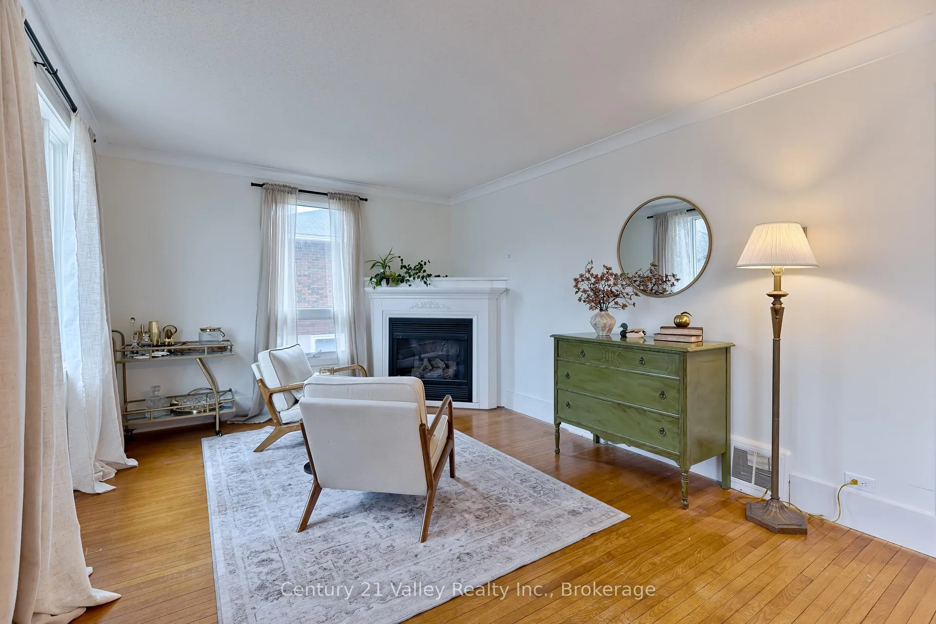 Photo 8 of 78 Graham Avenue, Renfrew — HOMEH