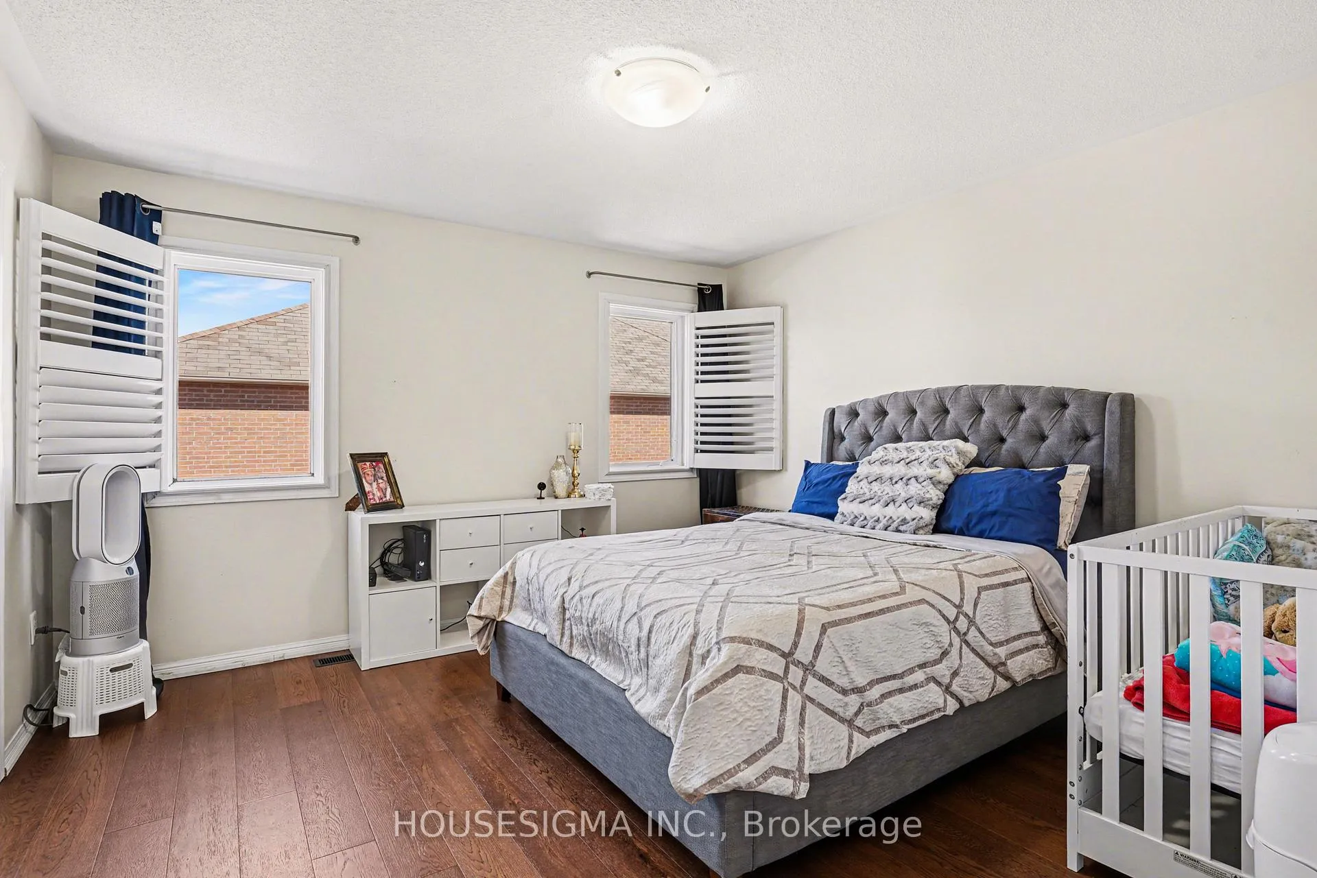 Photo 11 of 65 Bleasdale Avenue, Brampton, Northwest Brampton — HOMEH