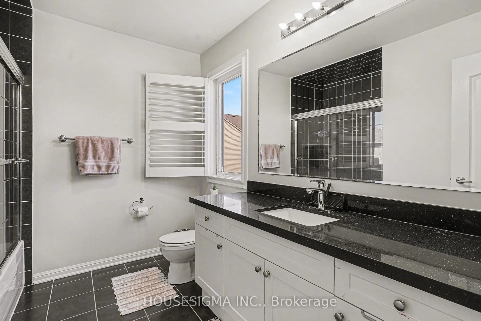 Photo 13 of 65 Bleasdale Avenue, Brampton, Northwest Brampton — HOMEH
