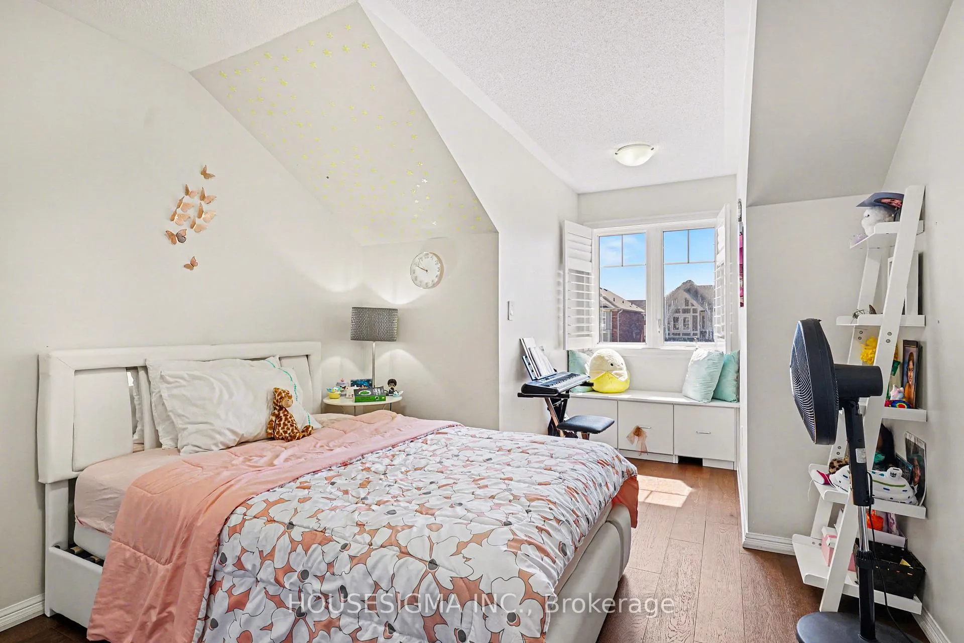 Photo 16 of 65 Bleasdale Avenue, Brampton, Northwest Brampton — HOMEH