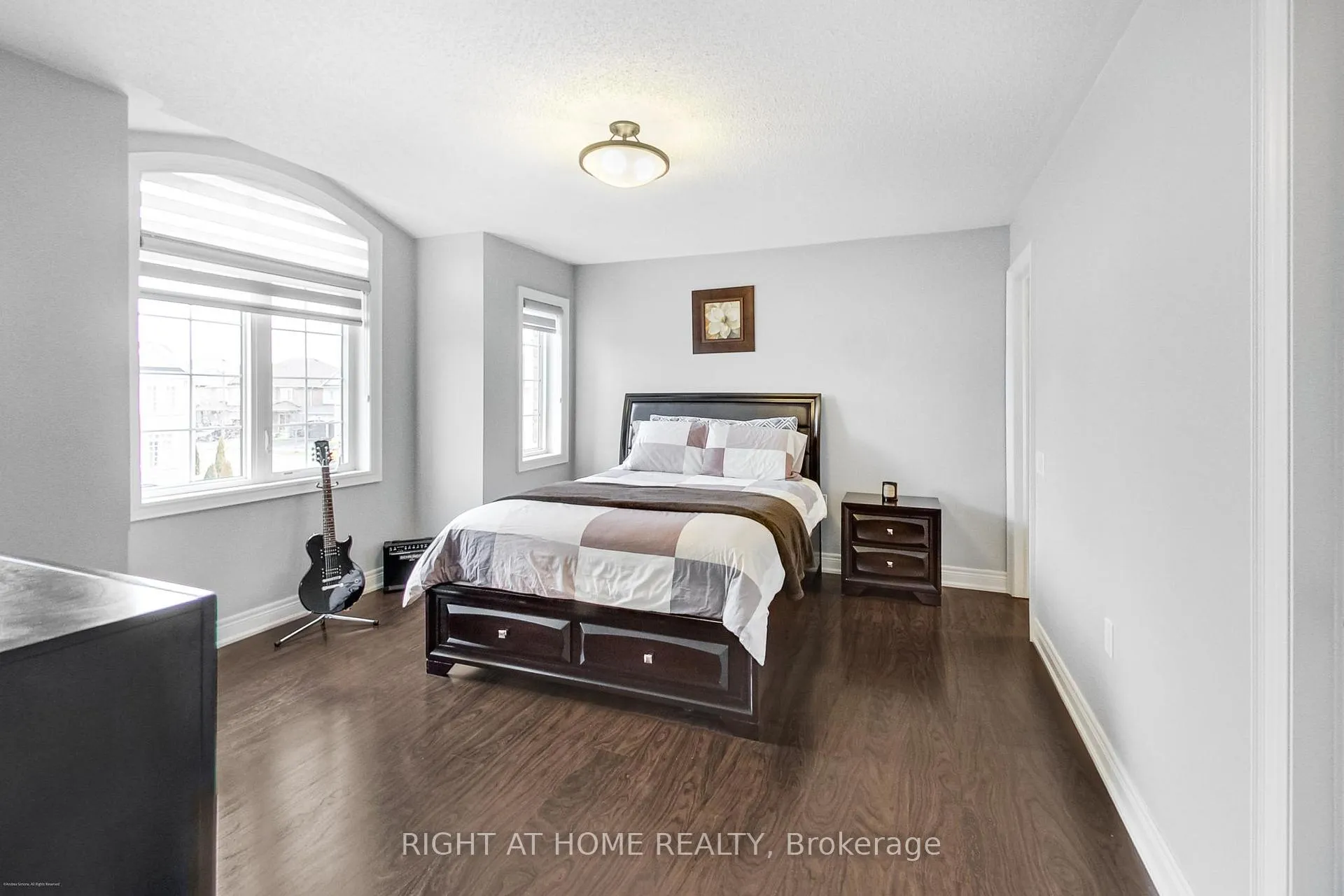 Photo 21 of 571 Dougall Avenue, Caledon, Rural Caledon — HOMEH