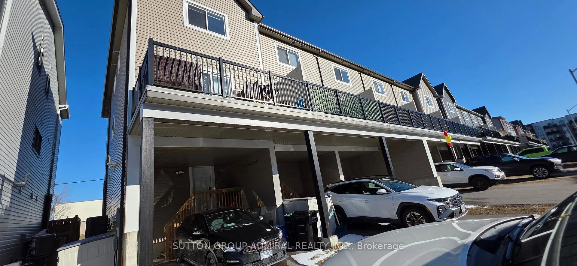 Photo 3 of 57 Andean Lane, Barrie, Holly — HOMEH