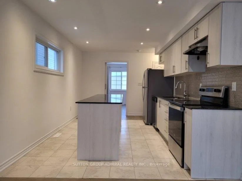 Photo 20 of 57 Andean Lane, Barrie, Holly — HOMEH
