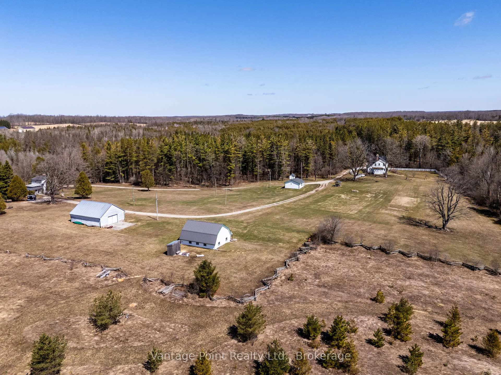 Photo 15 of 716612 West Back Line, Chatsworth — HOMEH