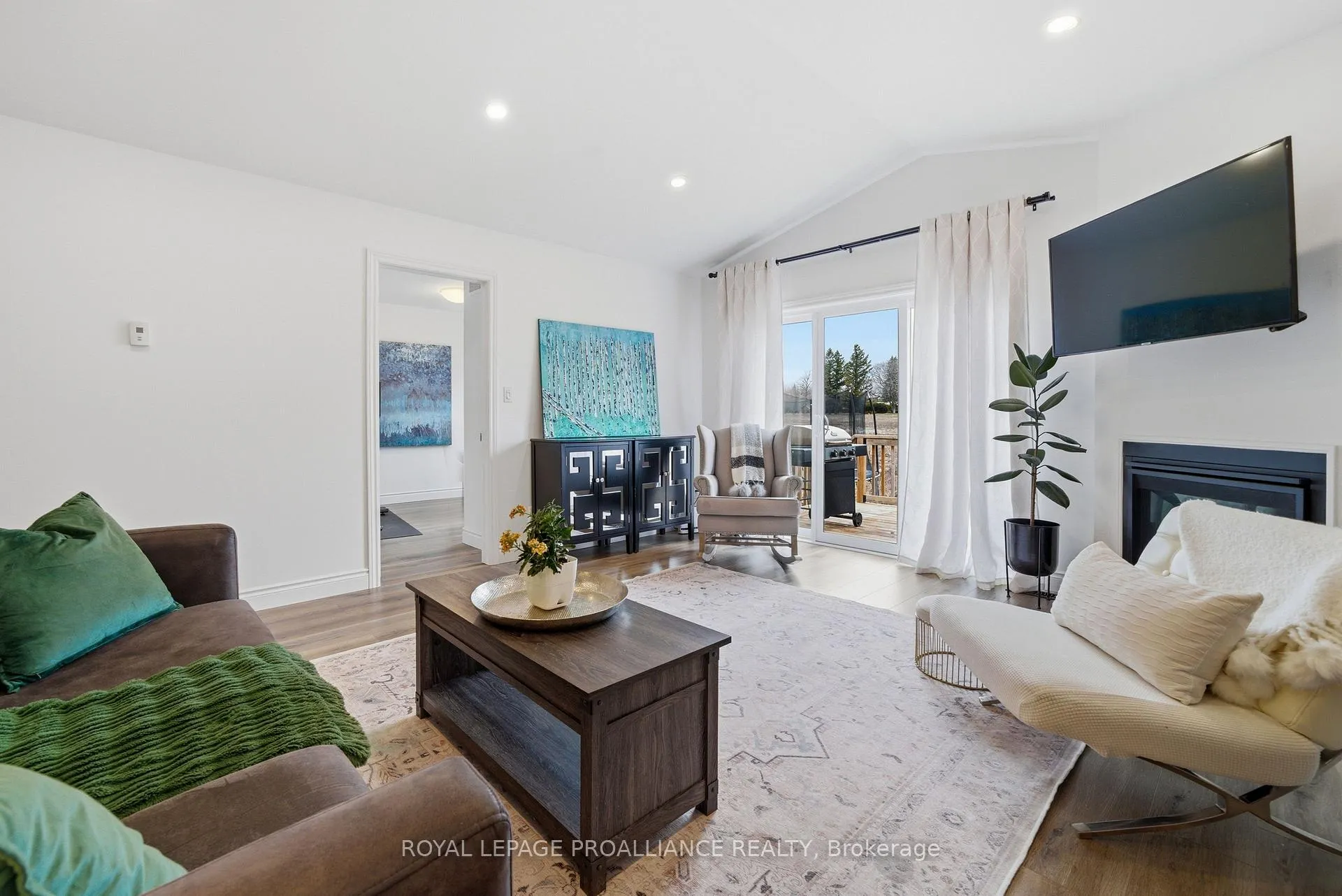 Photo 15 of 100 Dewal Place, Belleville, Belleville Ward — HOMEH