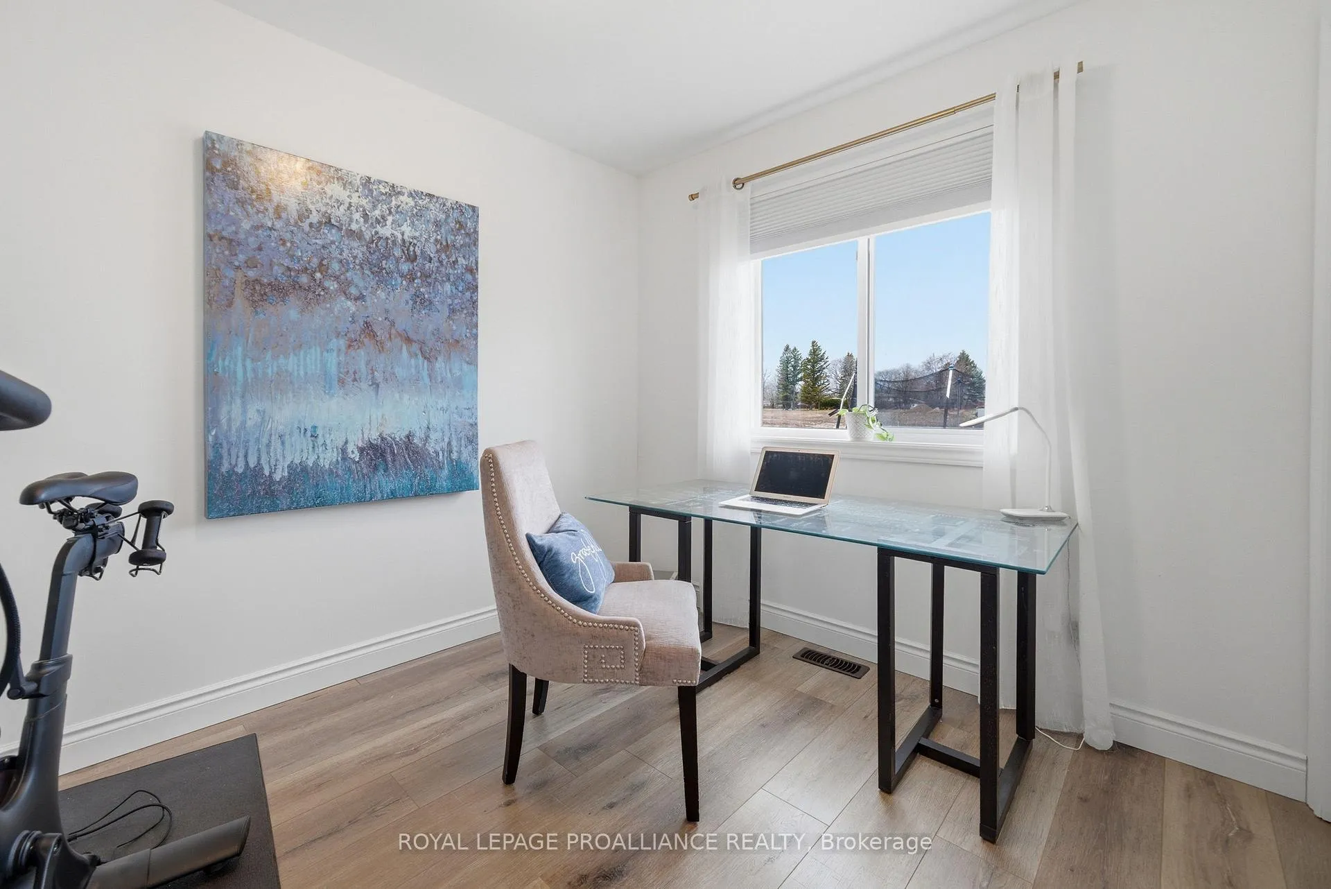 Photo 18 of 100 Dewal Place, Belleville, Belleville Ward — HOMEH