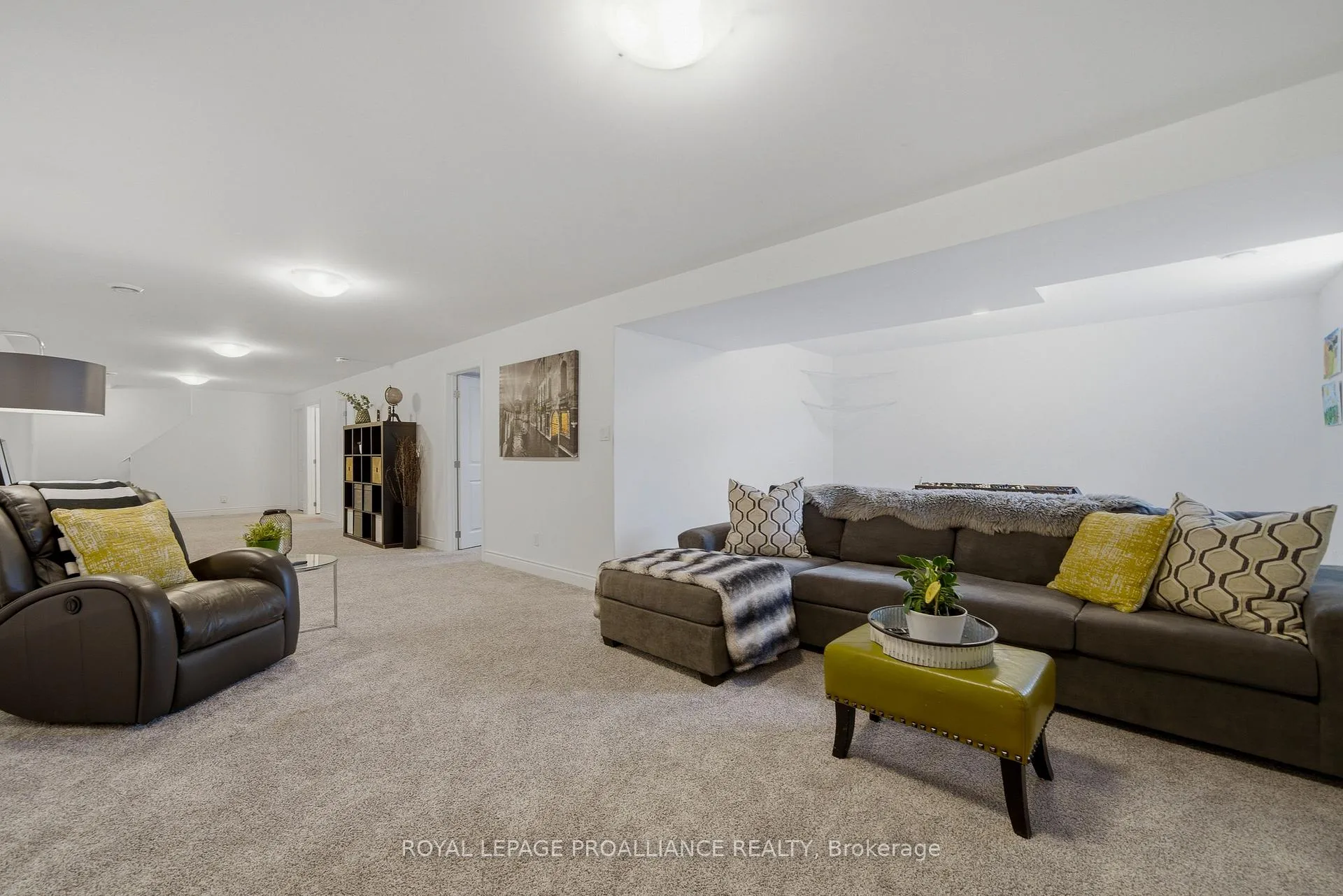 Photo 24 of 100 Dewal Place, Belleville, Belleville Ward — HOMEH