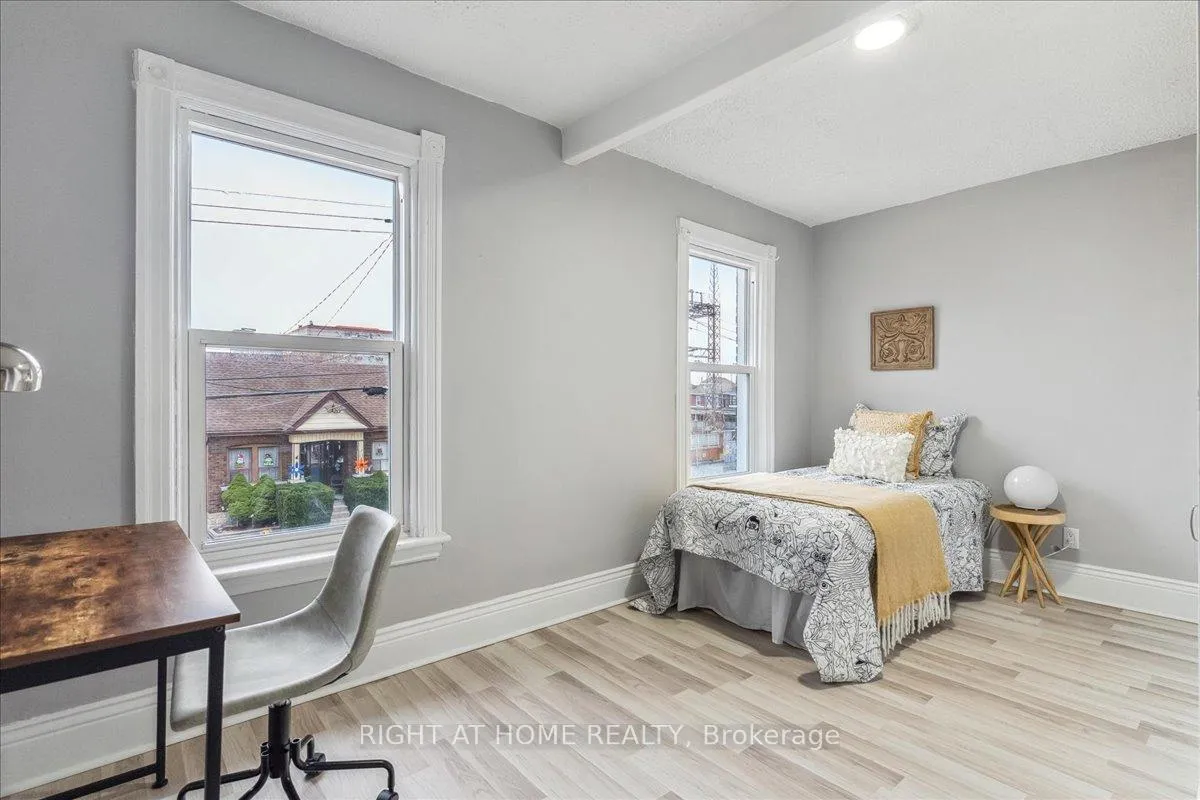 Photo 6 of 16 Birch Avenue E, Hamilton, Gibson — HOMEH