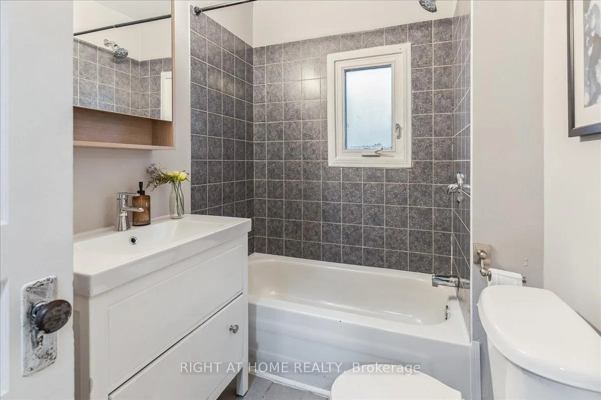 Photo 7 of 16 Birch Avenue E, Hamilton, Gibson — HOMEH
