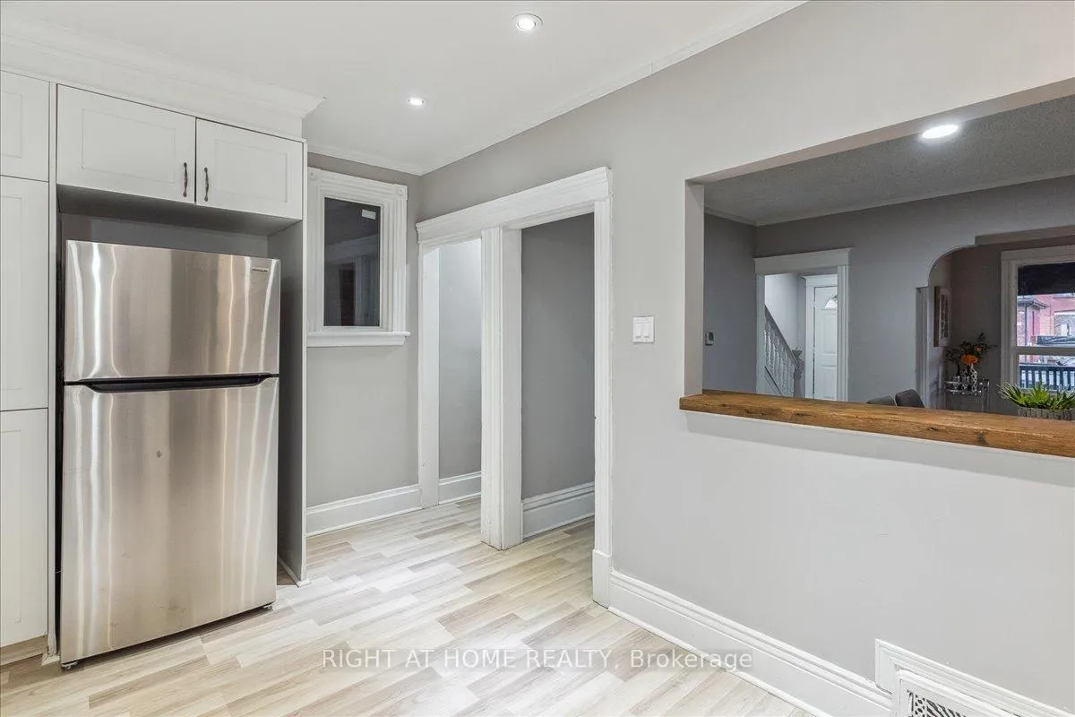 Photo 10 of 16 Birch Avenue E, Hamilton, Gibson — HOMEH