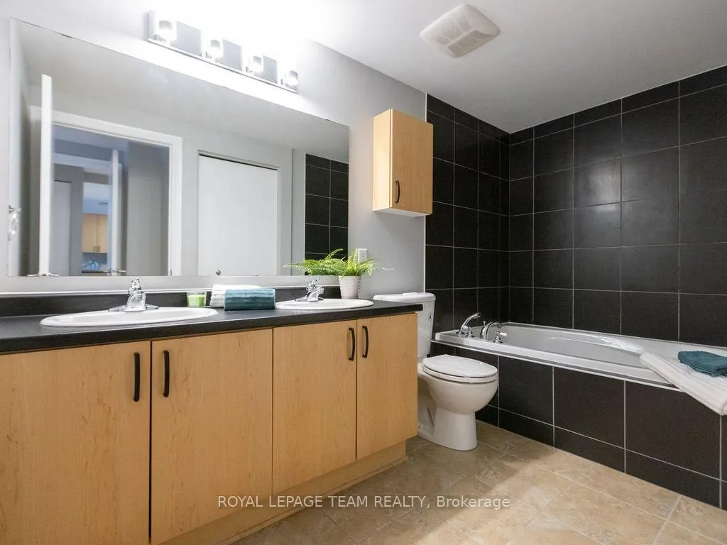 Photo 14 of Unit 406, 250 Lett Street, Ottawa, West Centre Town — HOMEH