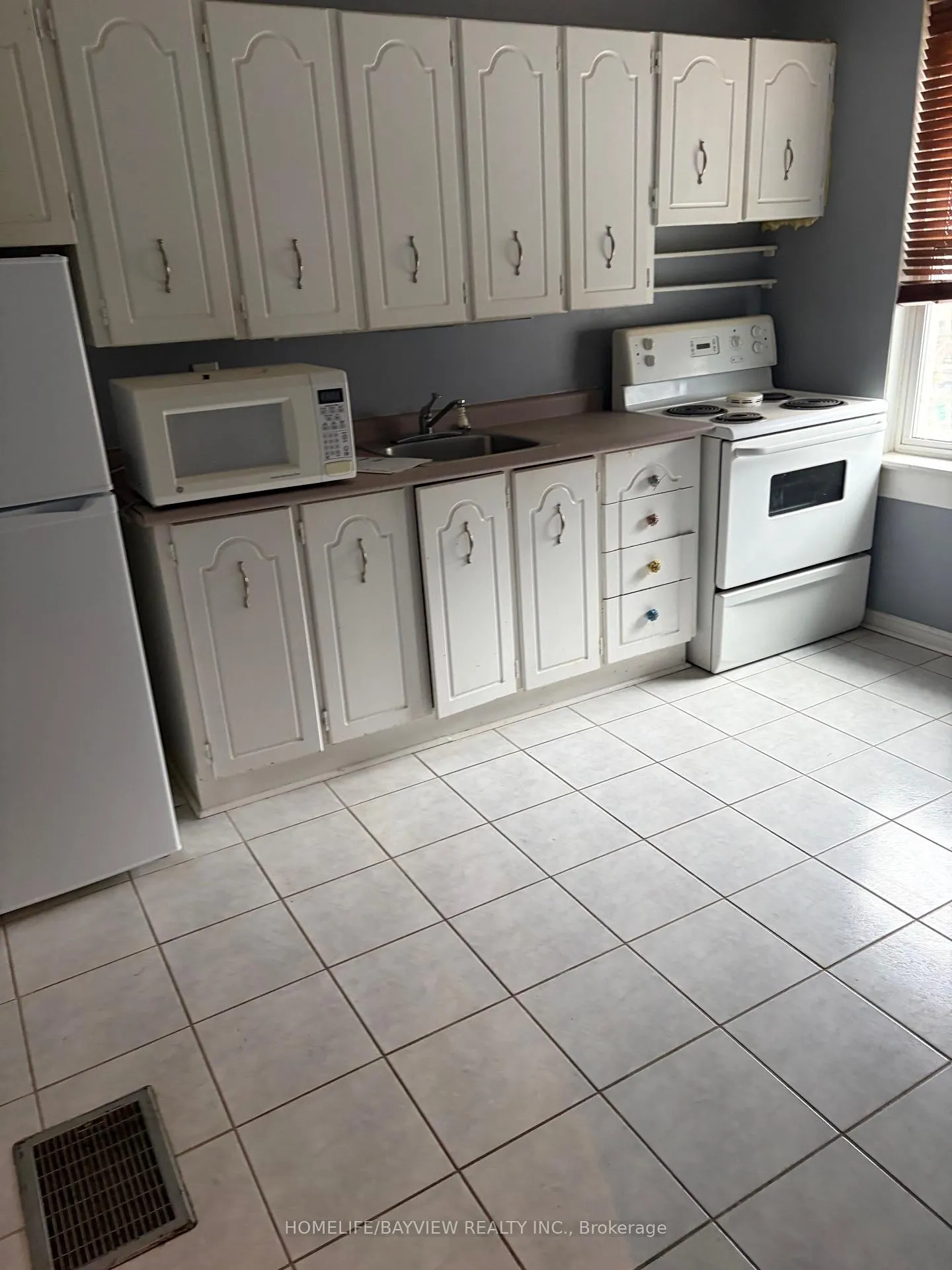 Front of Unit 2nd & 3rd Floors, 78 Woodycrest Avenue