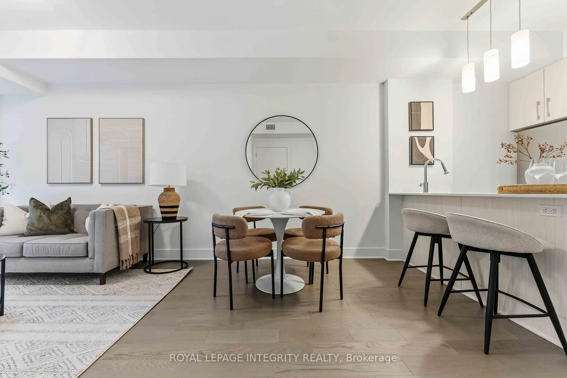 Photo 10 of Unit 1007, 255 Bay Street, Ottawa, Ottawa Centre — HOMEH