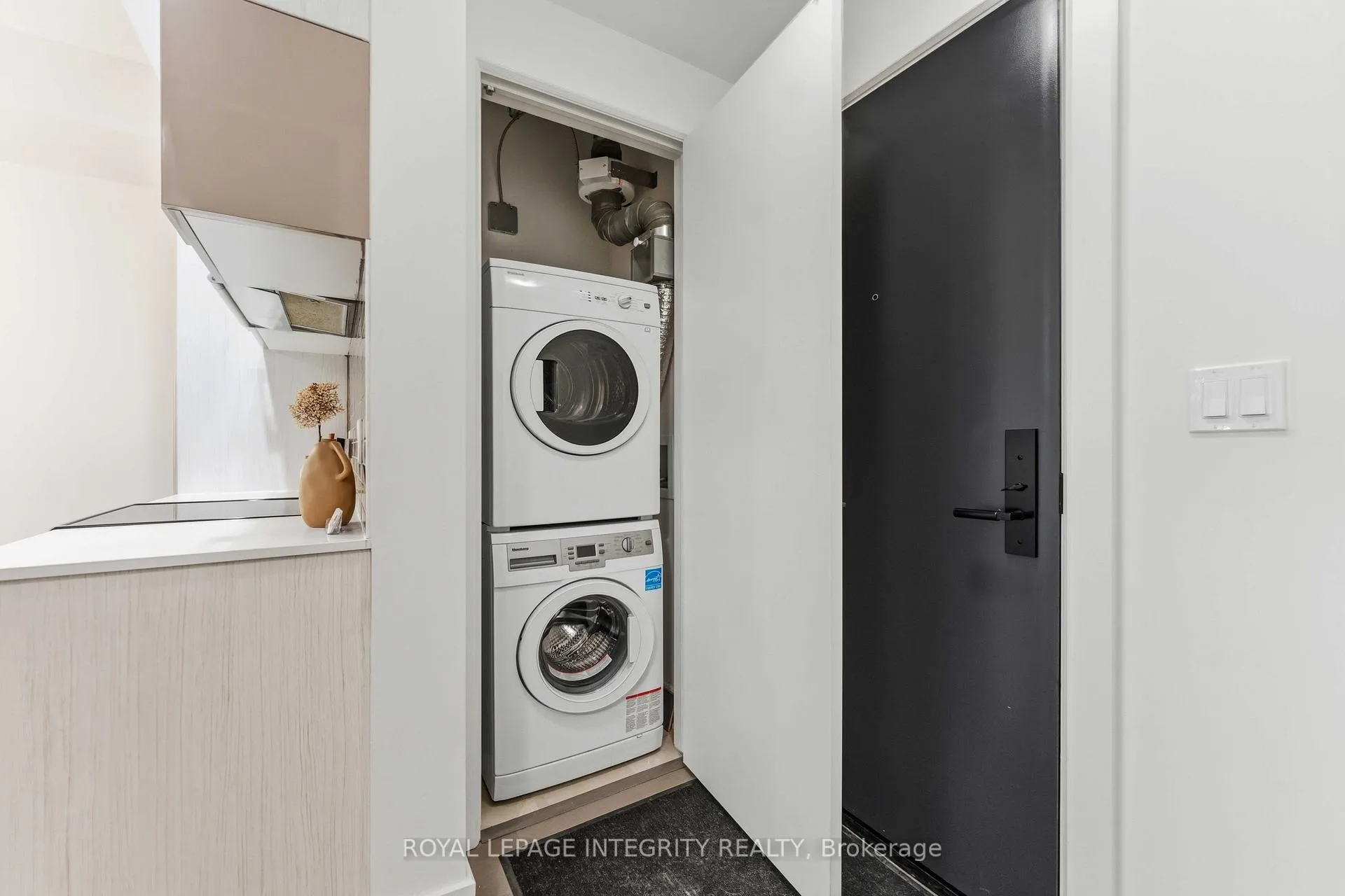 Photo 18 of Unit 1007, 255 Bay Street, Ottawa, Ottawa Centre — HOMEH