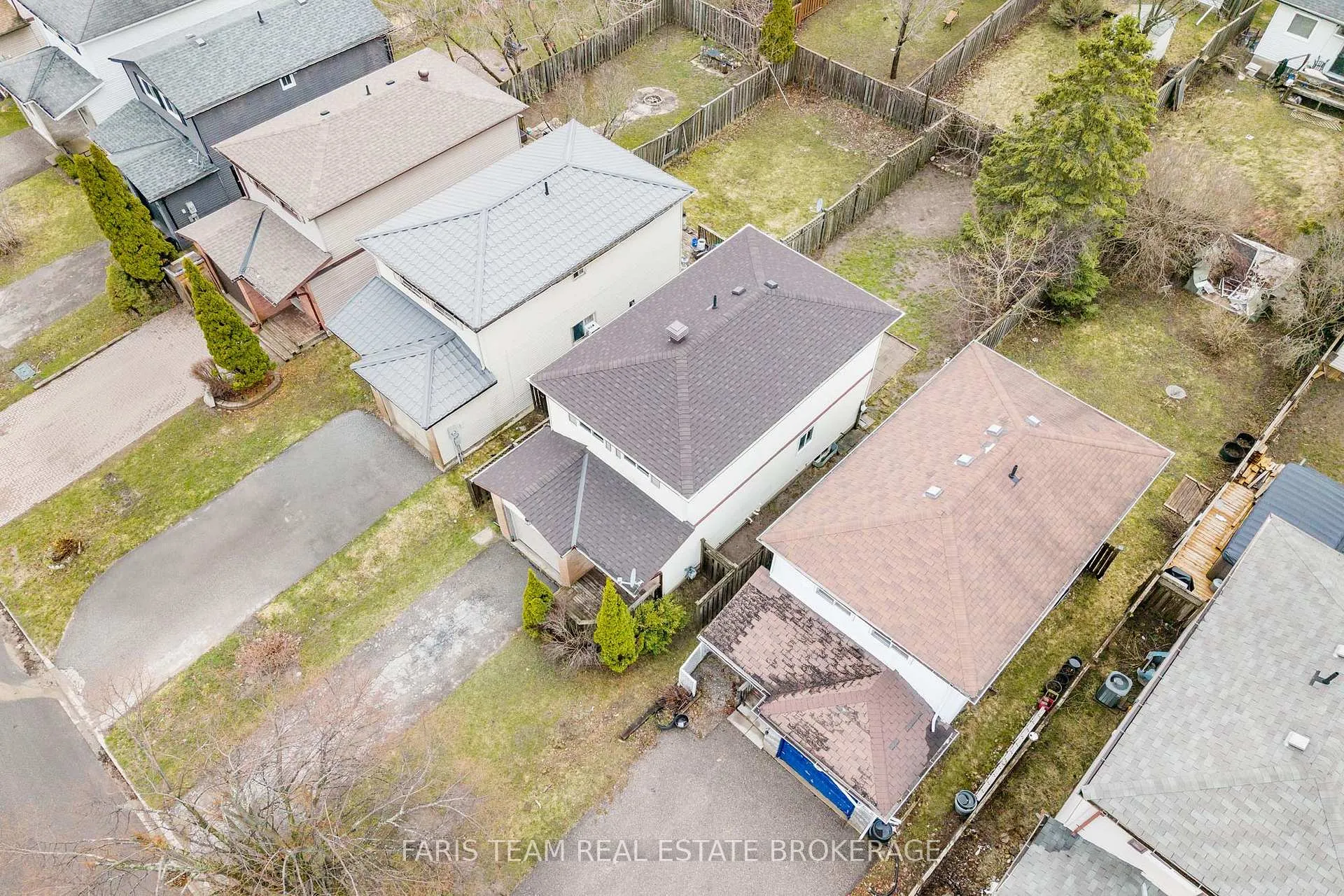 Photo 2 of 18 Argyle Road, Barrie, Sunnidale — HOMEH