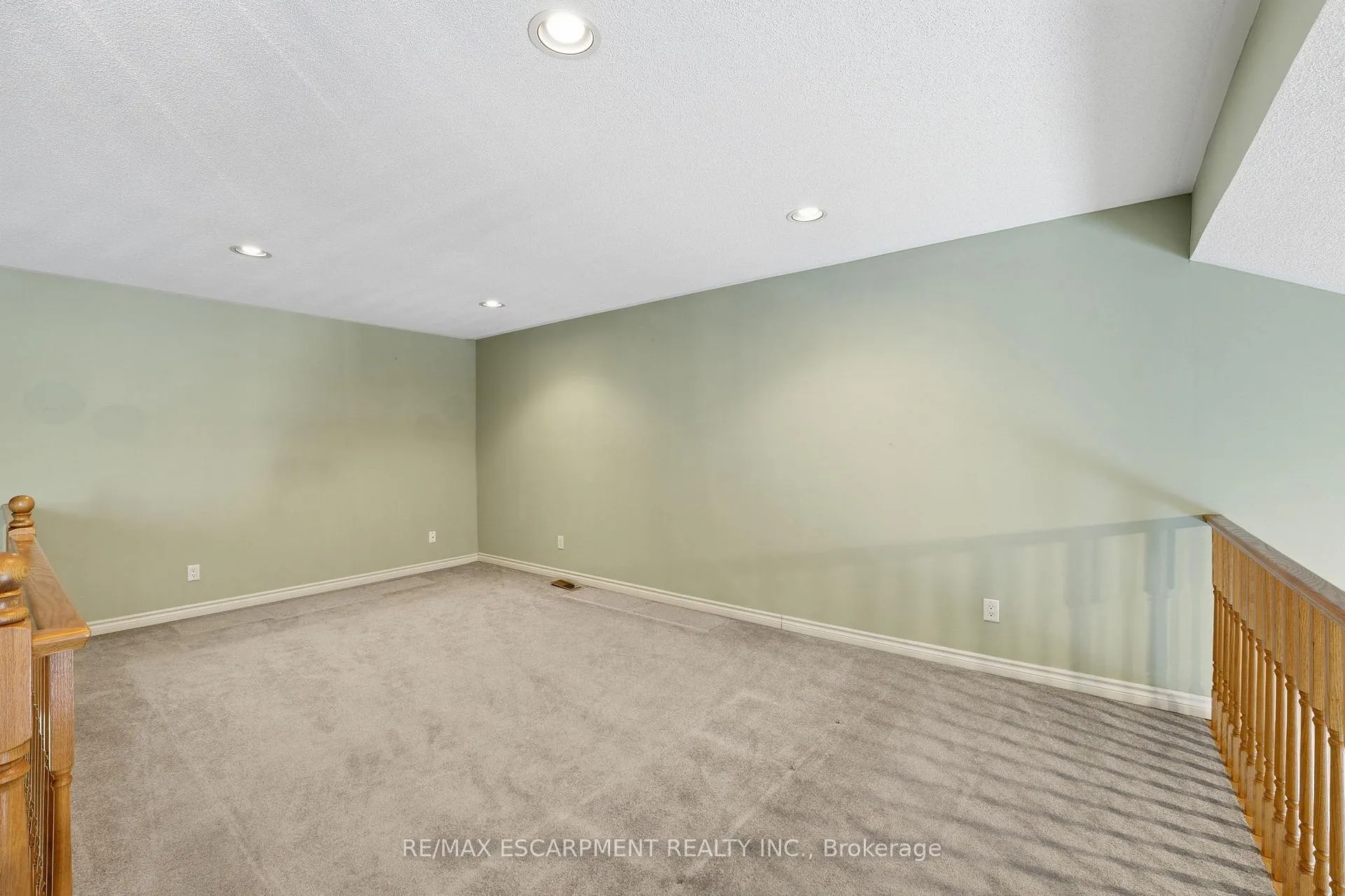 Photo 26 of Unit 29, 222 Fellowes Crescent, Hamilton, Waterdown — HOMEH