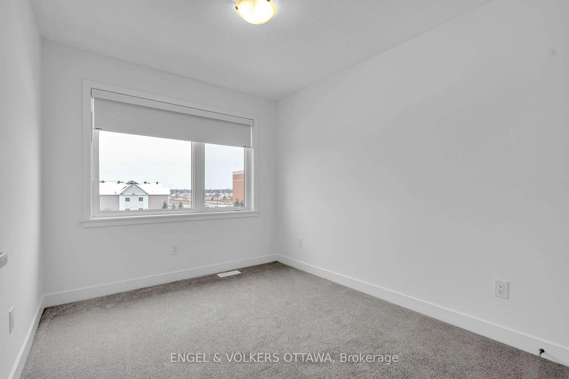 Photo 12 of 802 Anciano Crescent, Ottawa, Kanata - Emerald Meadows/Trailwest — HOMEH