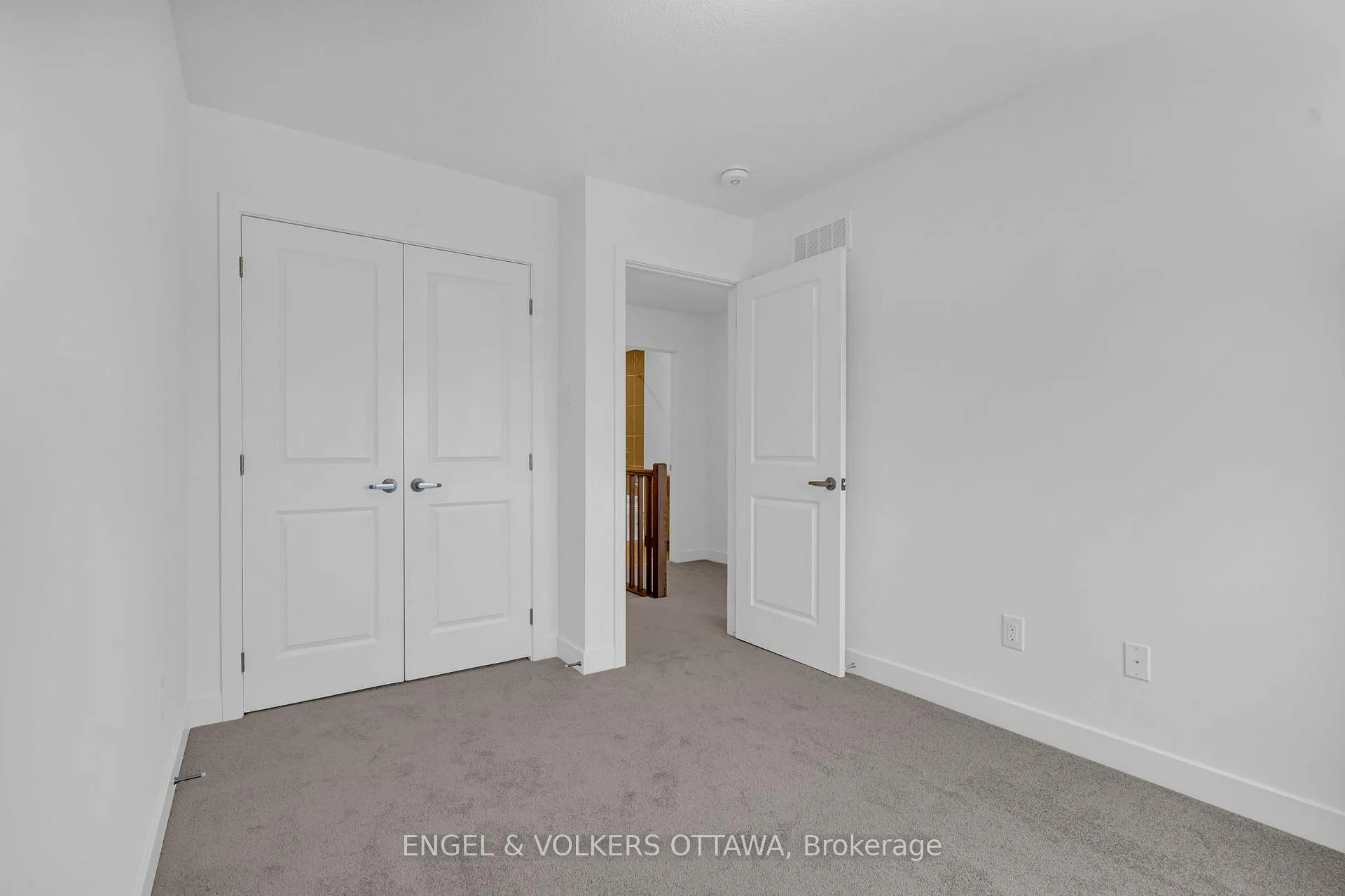 Photo 13 of 802 Anciano Crescent, Ottawa, Kanata - Emerald Meadows/Trailwest — HOMEH
