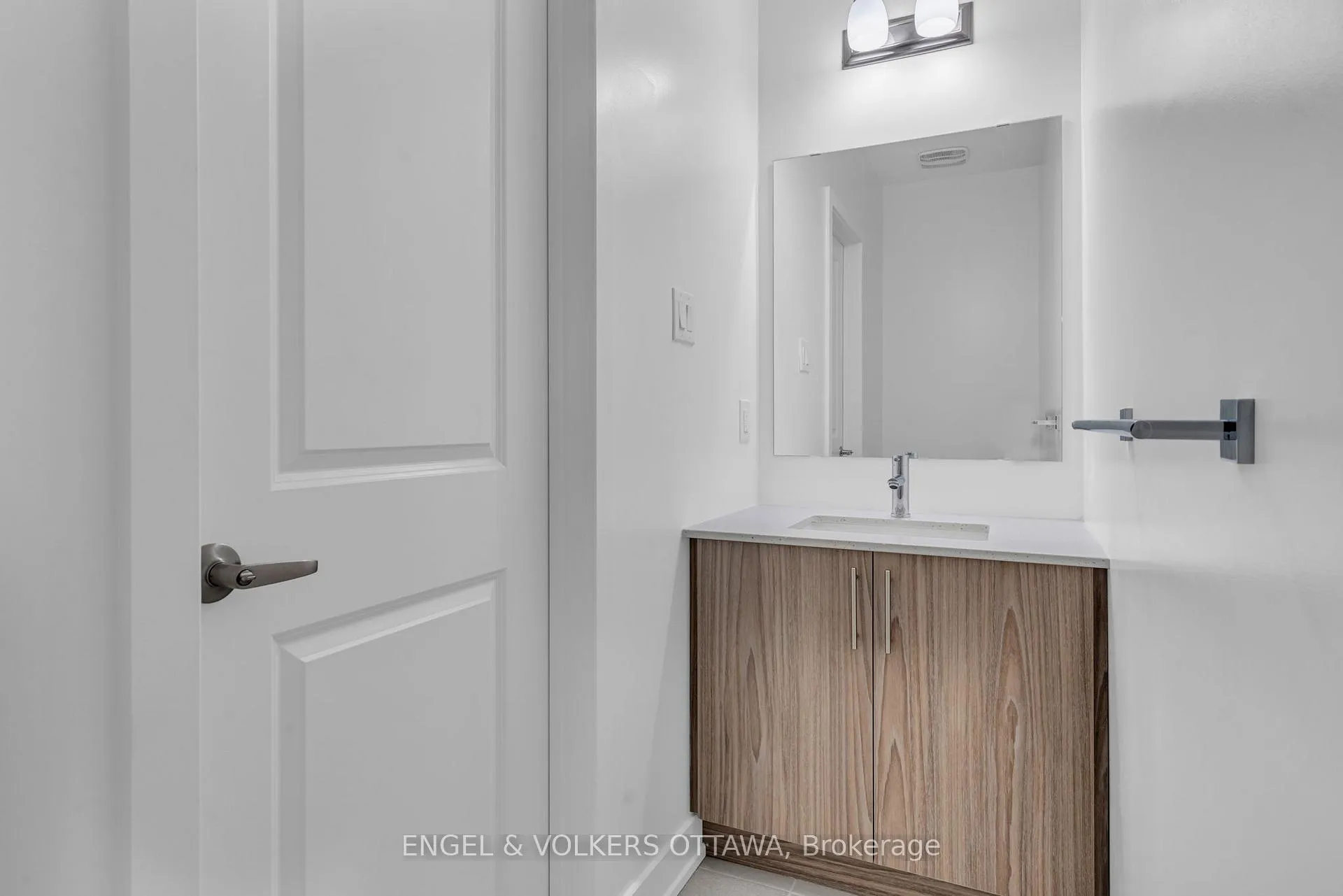Photo 14 of 802 Anciano Crescent, Ottawa, Kanata - Emerald Meadows/Trailwest — HOMEH
