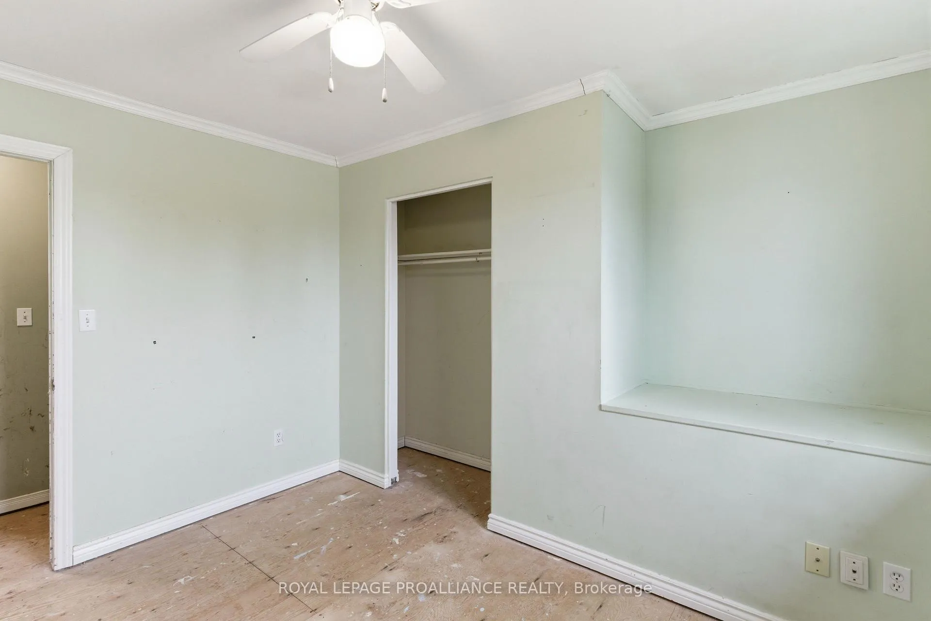 Photo 15 of 1306 Brockmount Place, Brockville — HOMEH