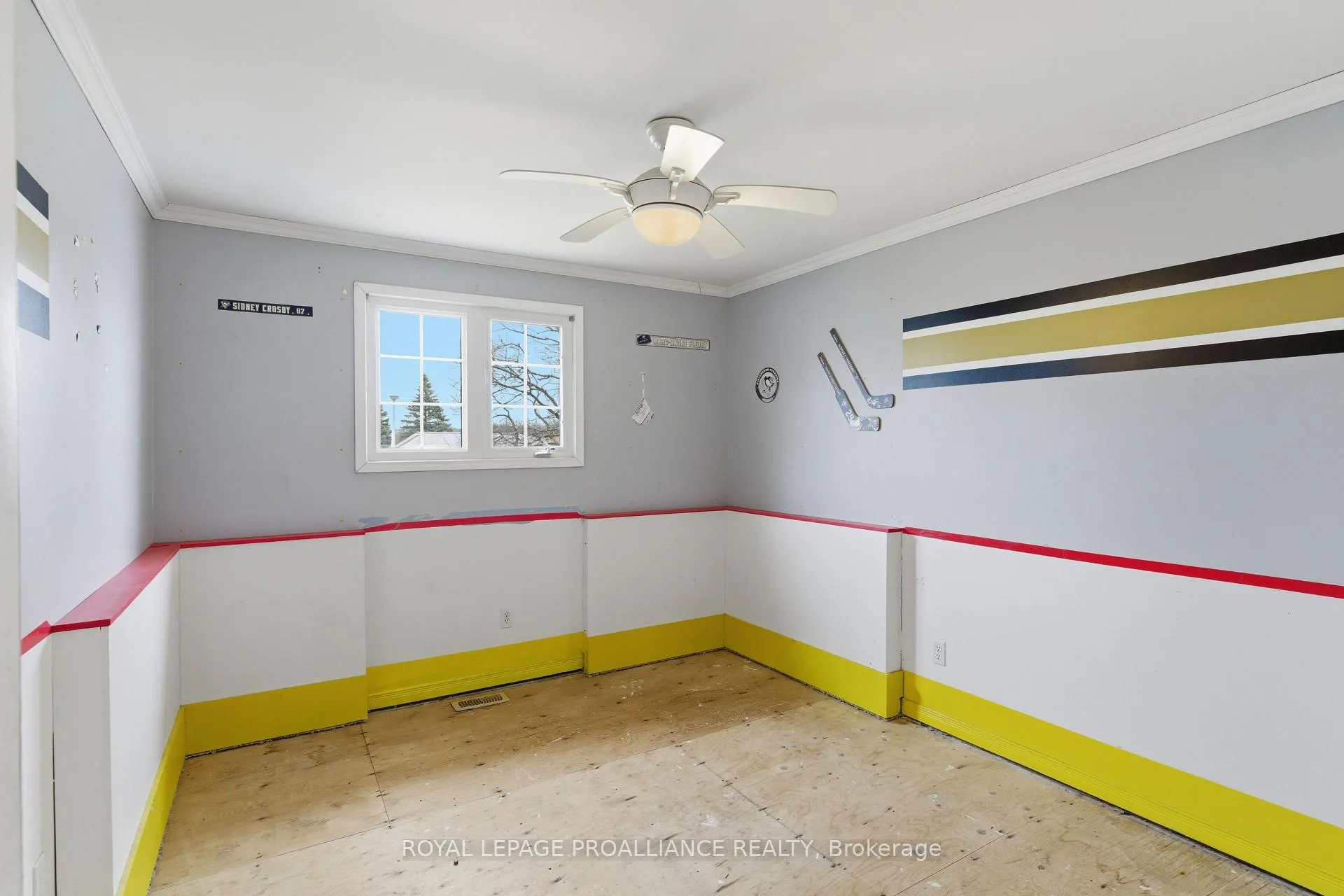 Photo 18 of 1306 Brockmount Place, Brockville — HOMEH