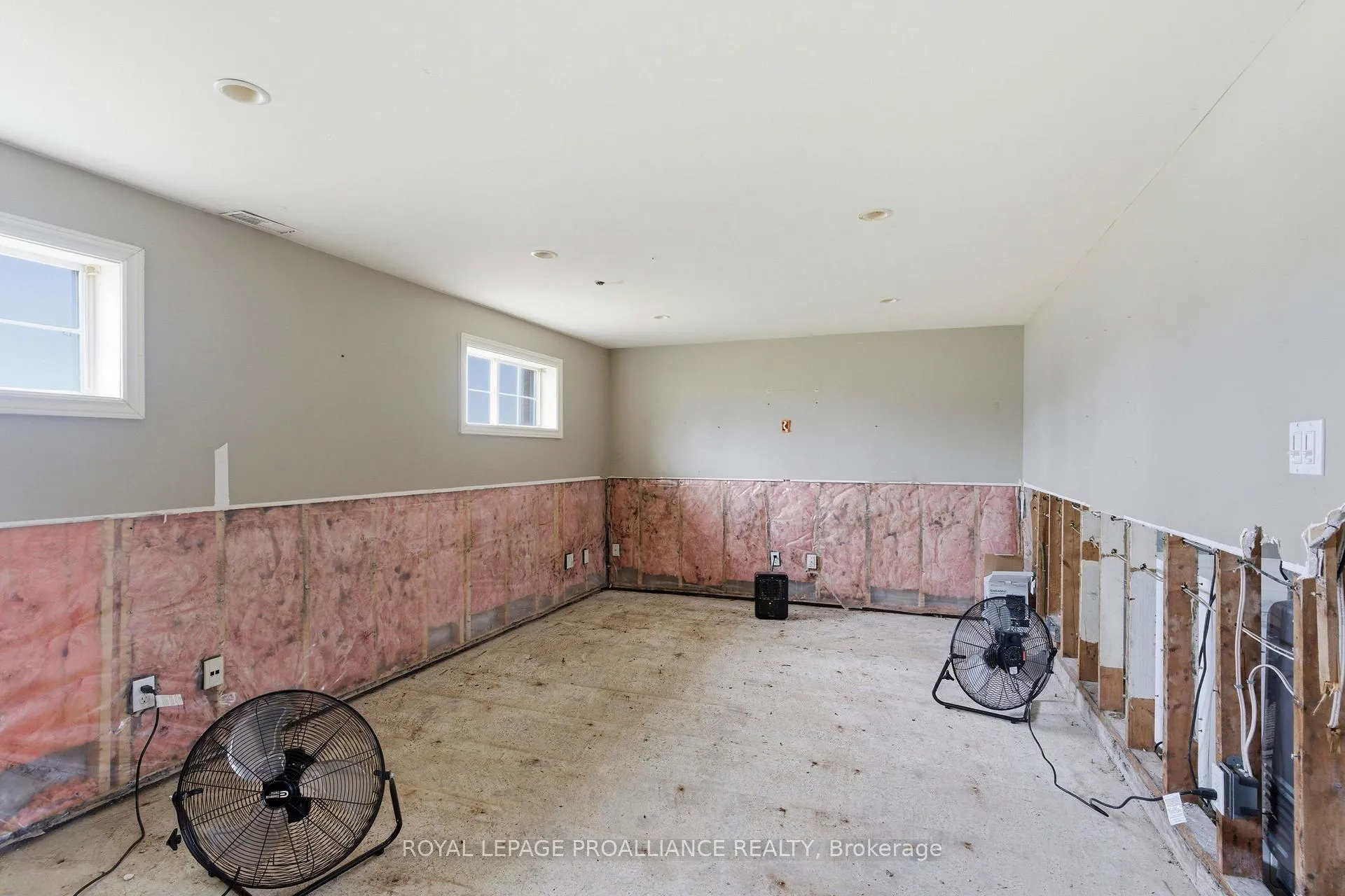 Photo 21 of 1306 Brockmount Place, Brockville — HOMEH