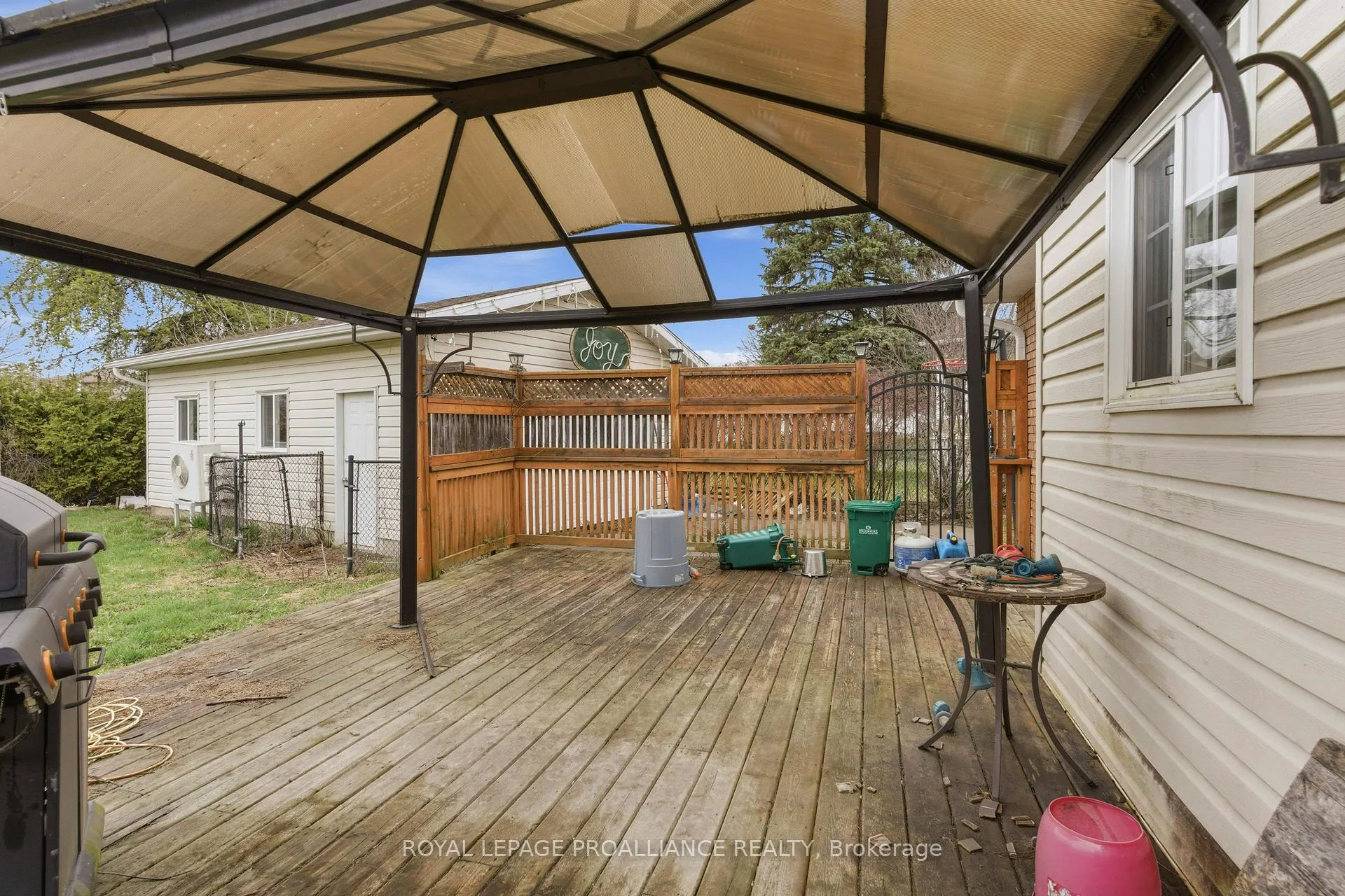 Photo 28 of 1306 Brockmount Place, Brockville — HOMEH
