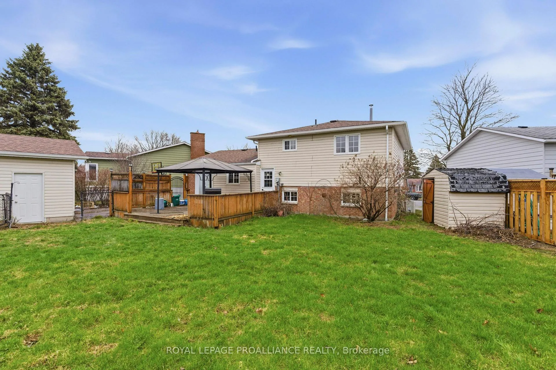 Photo 29 of 1306 Brockmount Place, Brockville — HOMEH
