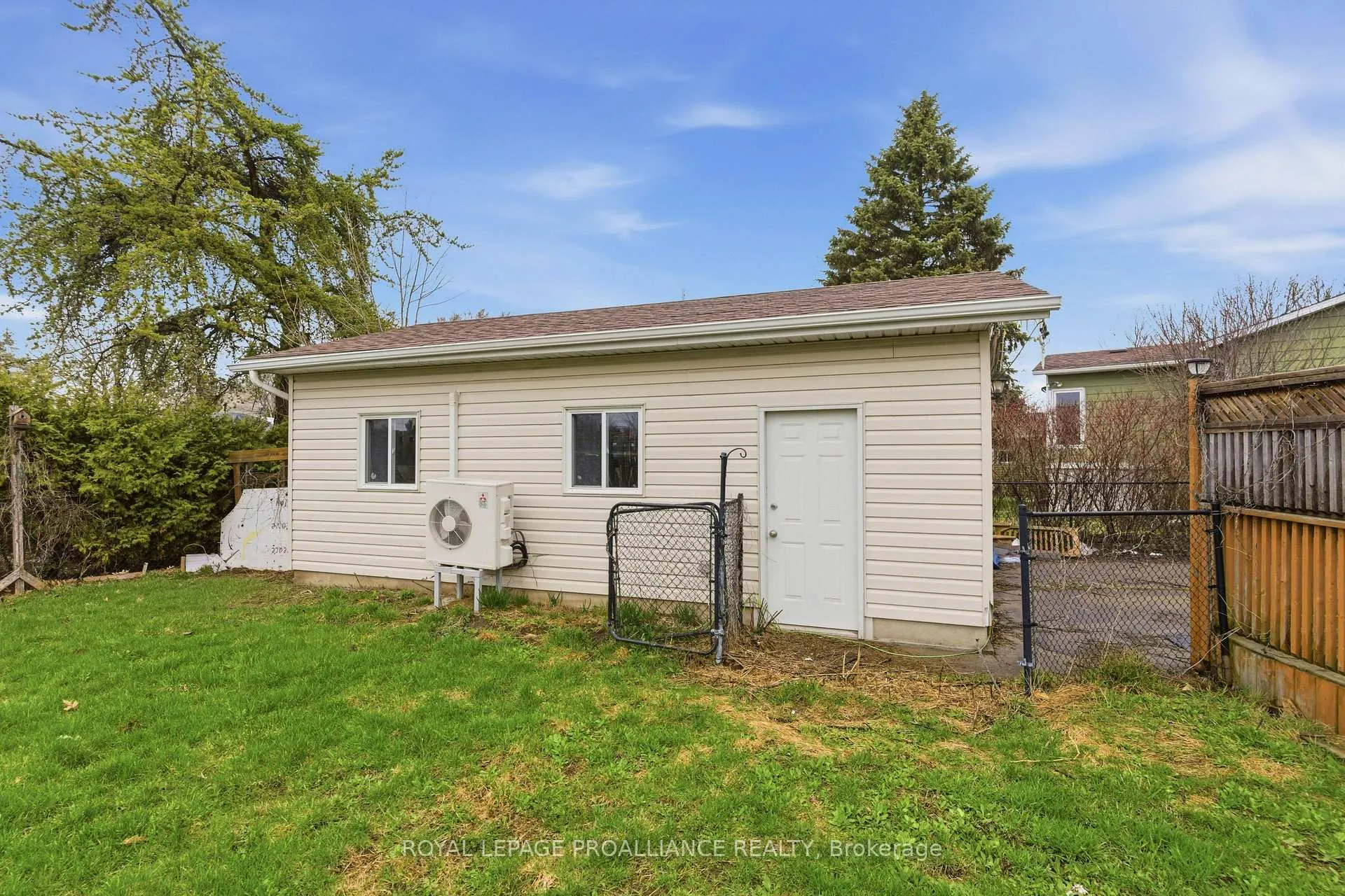 Photo 30 of 1306 Brockmount Place, Brockville — HOMEH