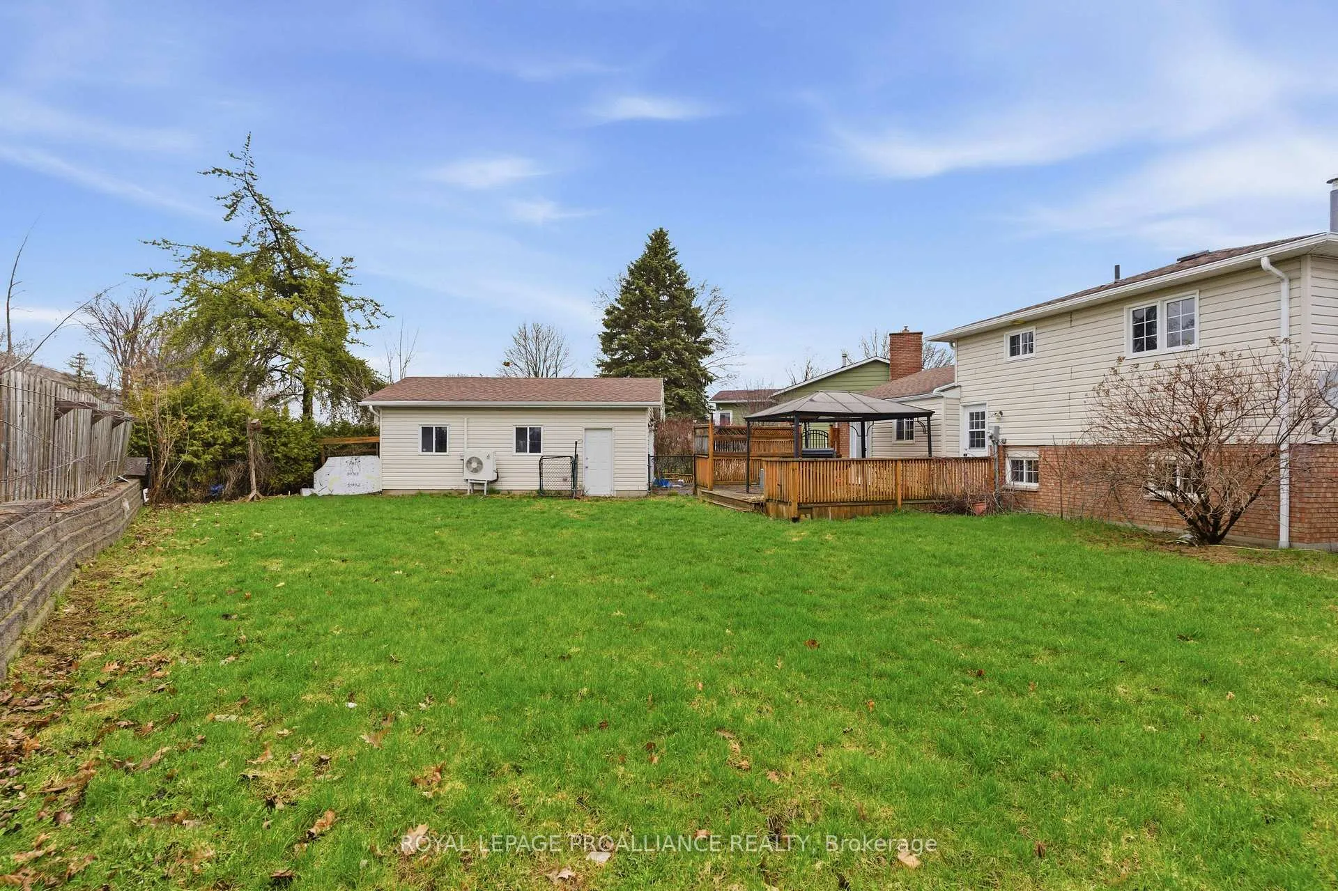 Photo 31 of 1306 Brockmount Place, Brockville — HOMEH