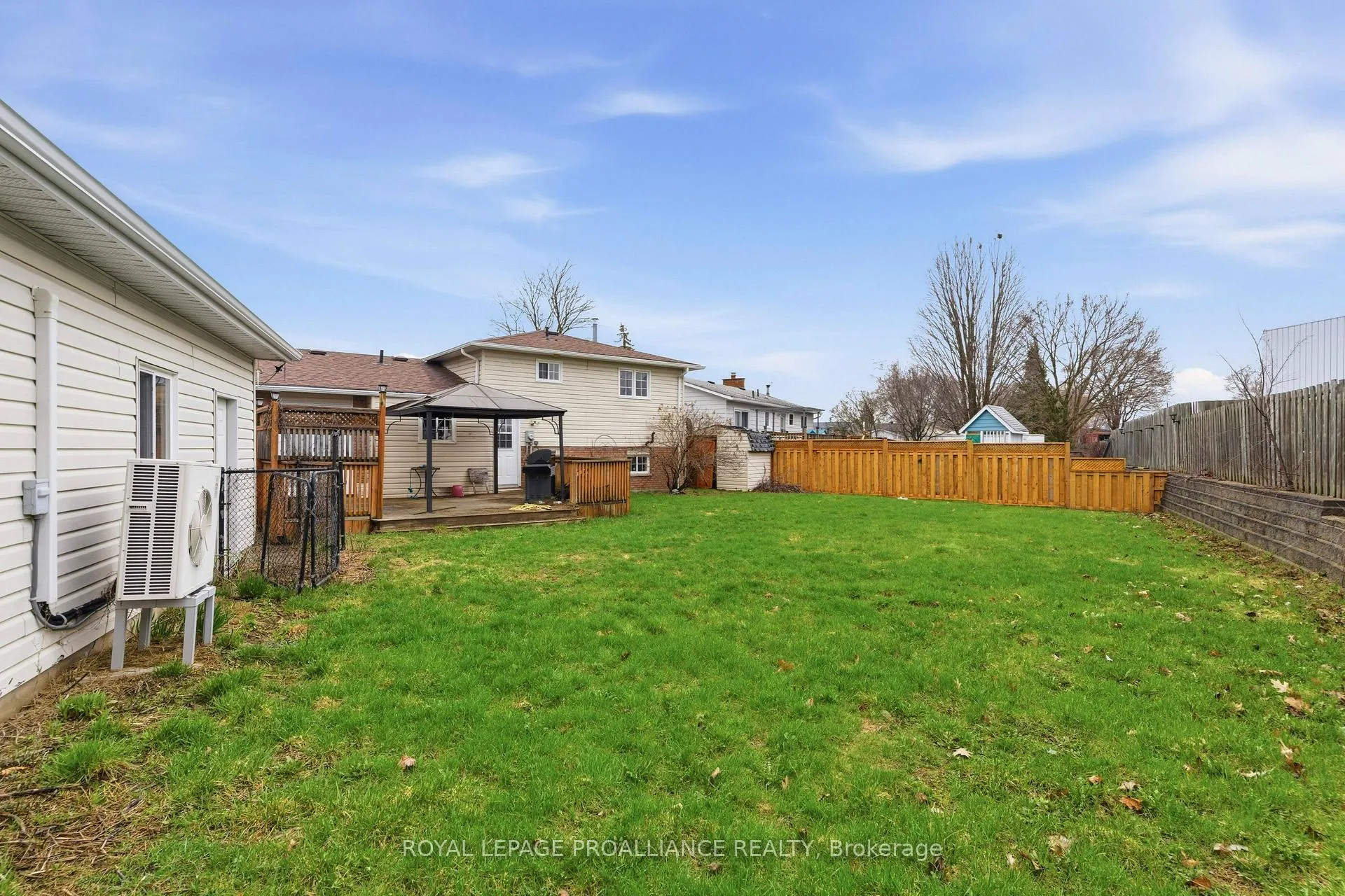 Photo 32 of 1306 Brockmount Place, Brockville — HOMEH